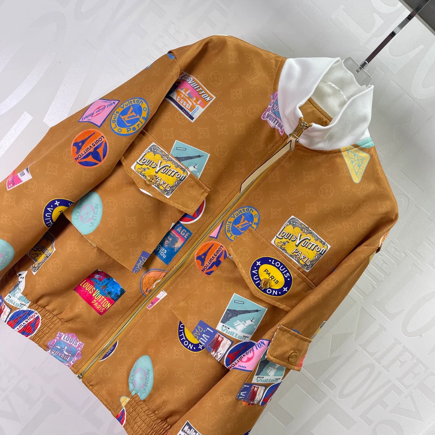 Куртки И Пуховики Женские Louis Vuitton 950704