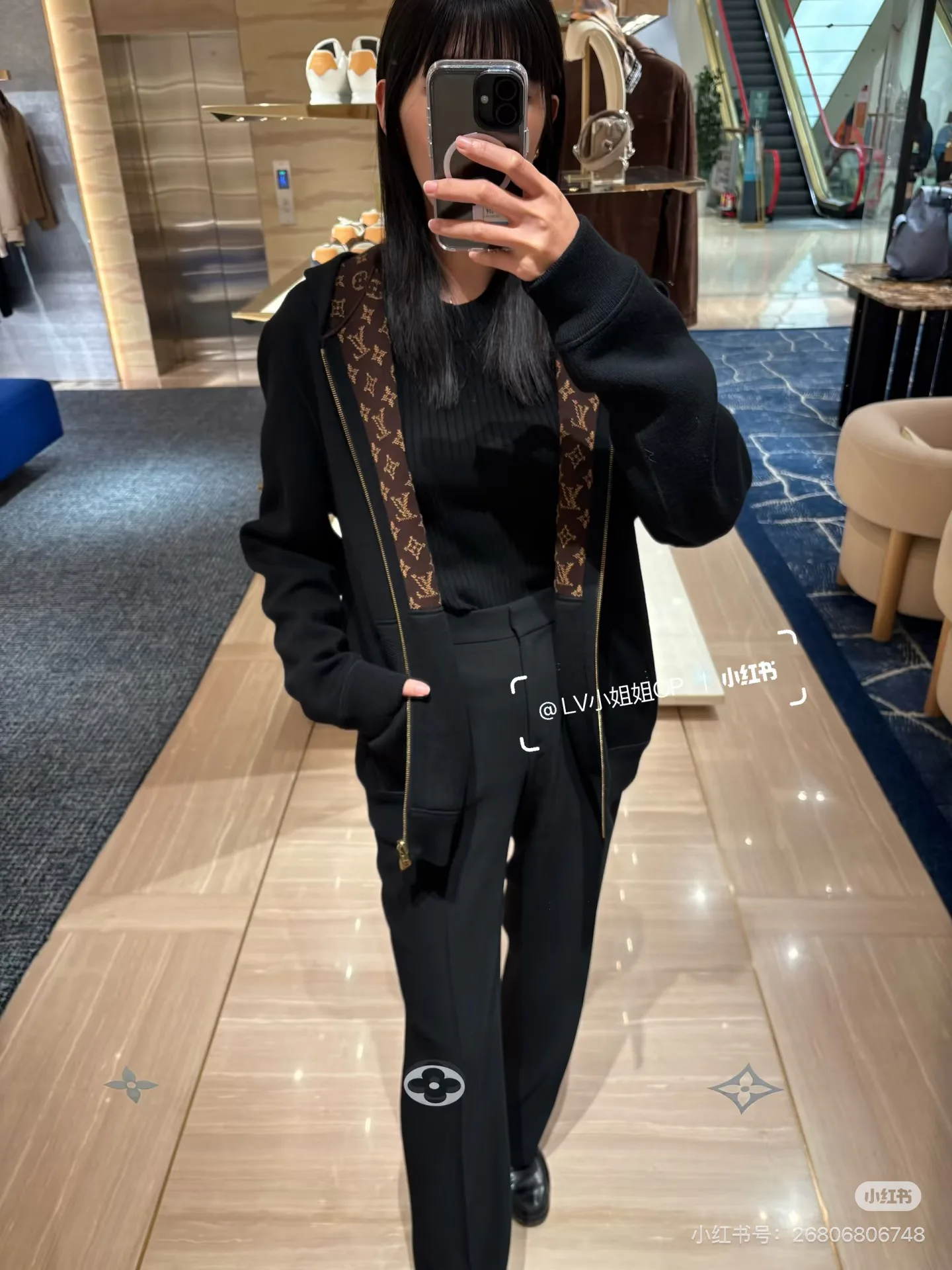 Куртки И Пуховики Женские Louis Vuitton 300285