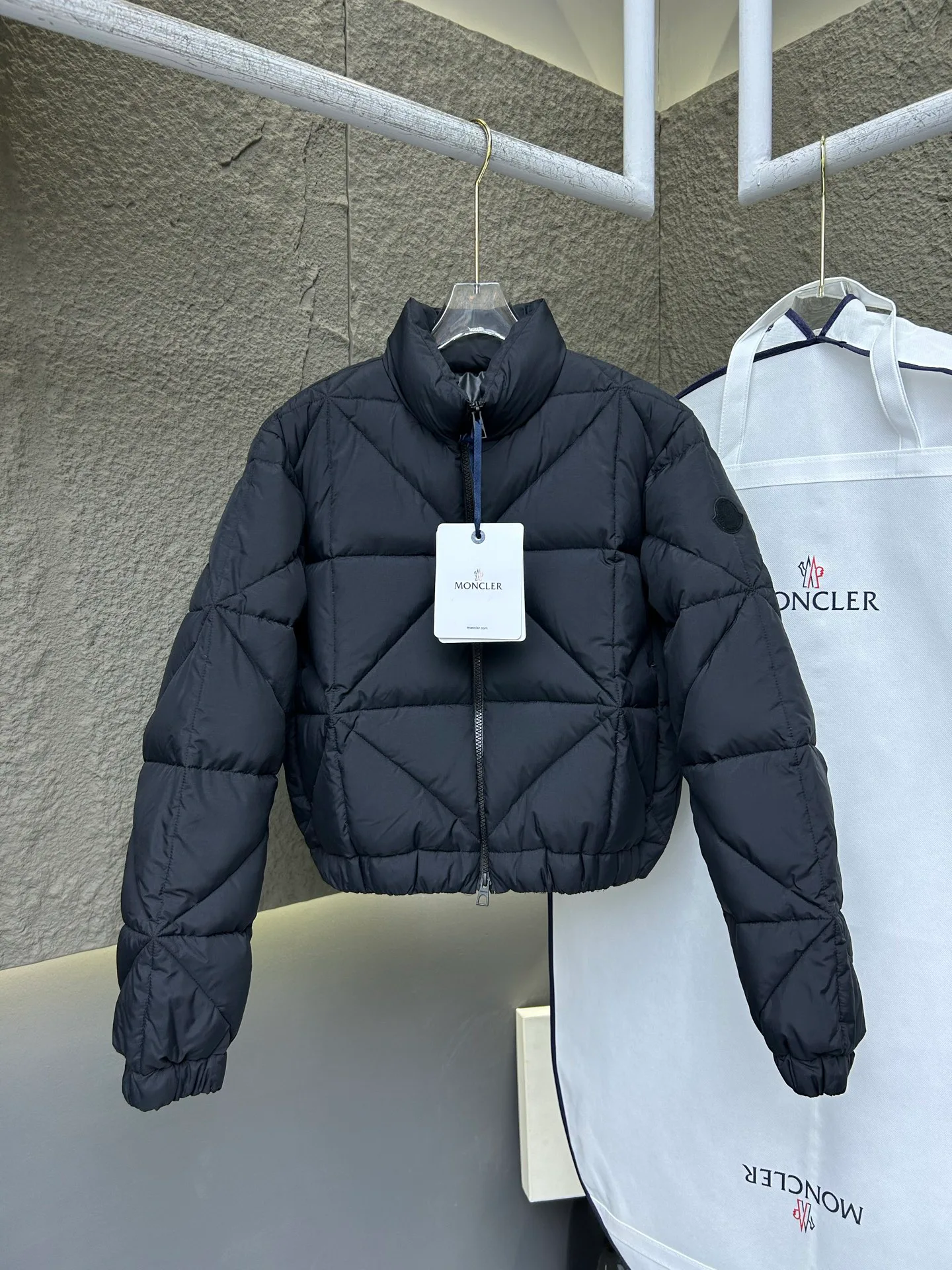 Куртки И Пуховики Женские Moncler 208235