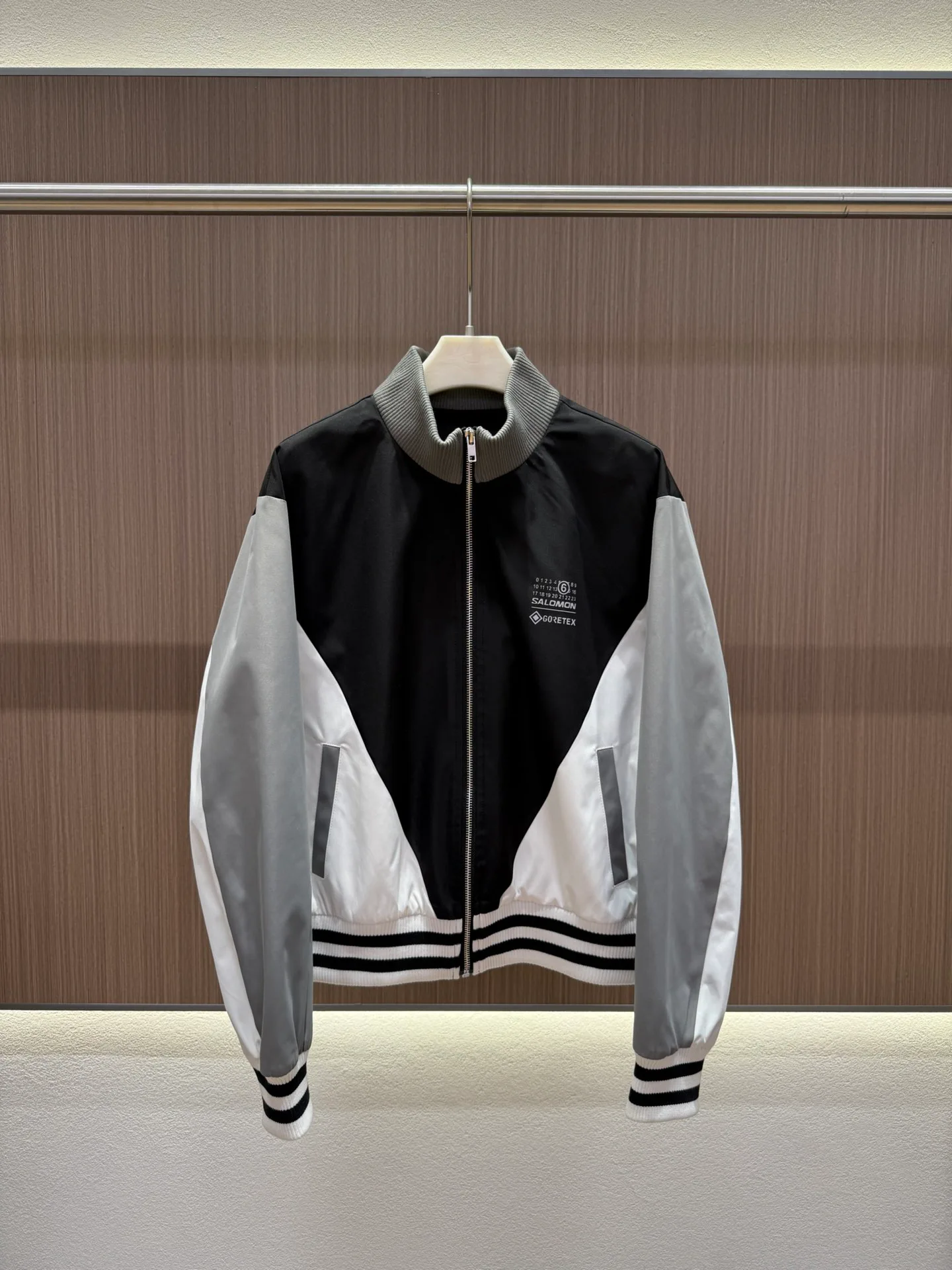 Куртки Женские Maison Margiela Куртки Женские Maison Margiela