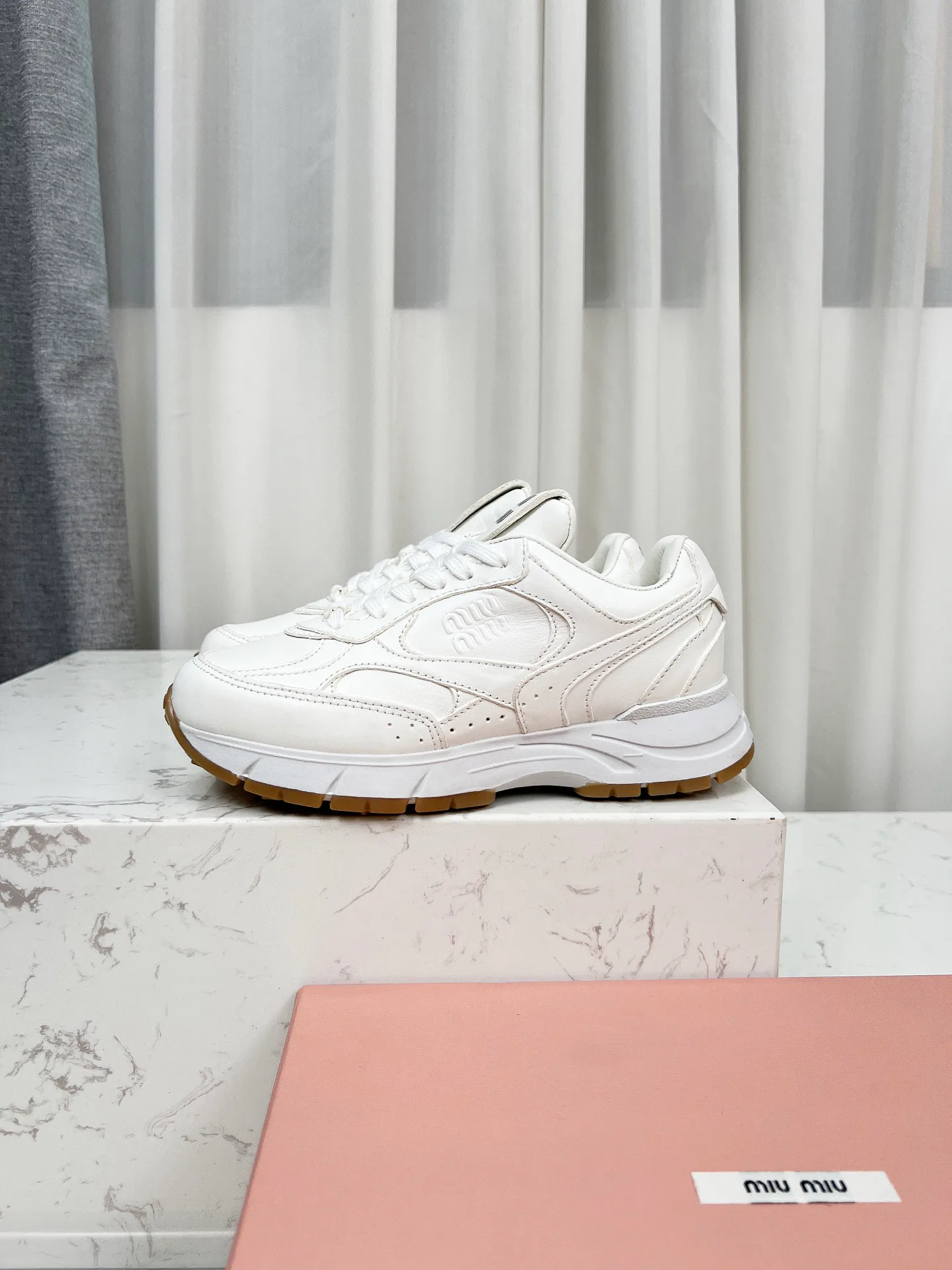 Кроссовки Женские Miu Miu 12799594