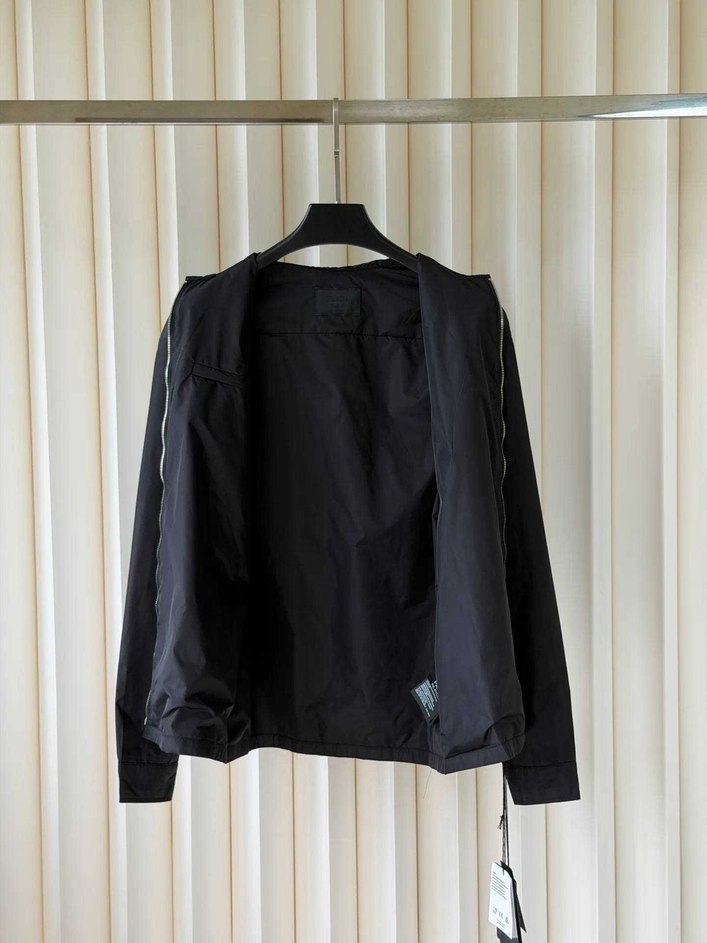 Куртки И Пуховики Мужские Prada 17612833
