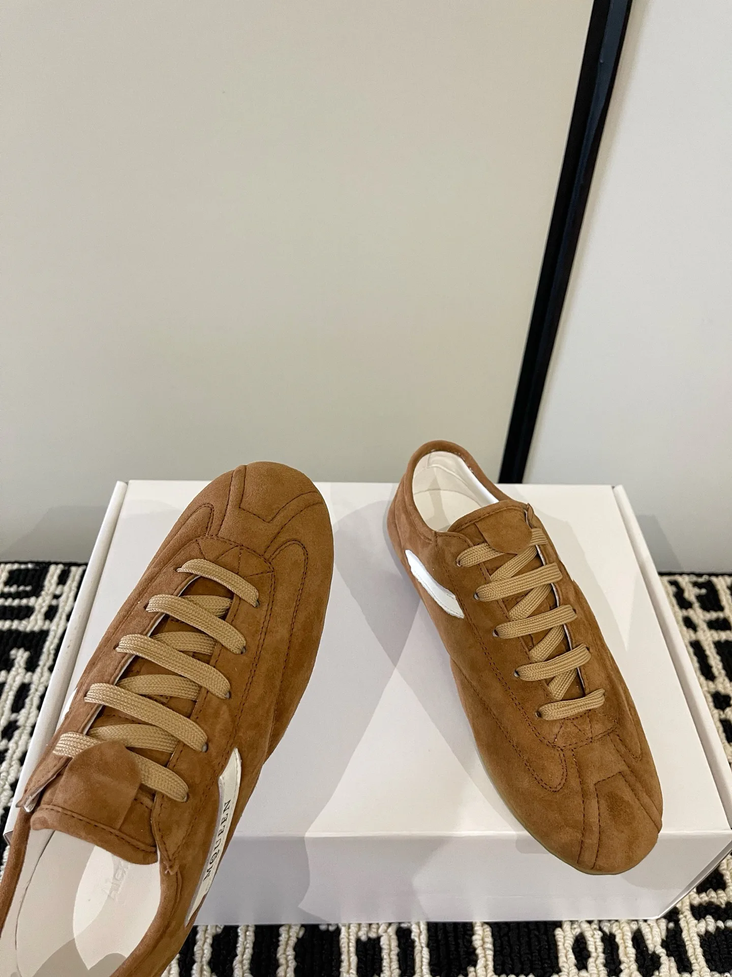 Кроссовки Женские Alexander Mcqueen 18386241