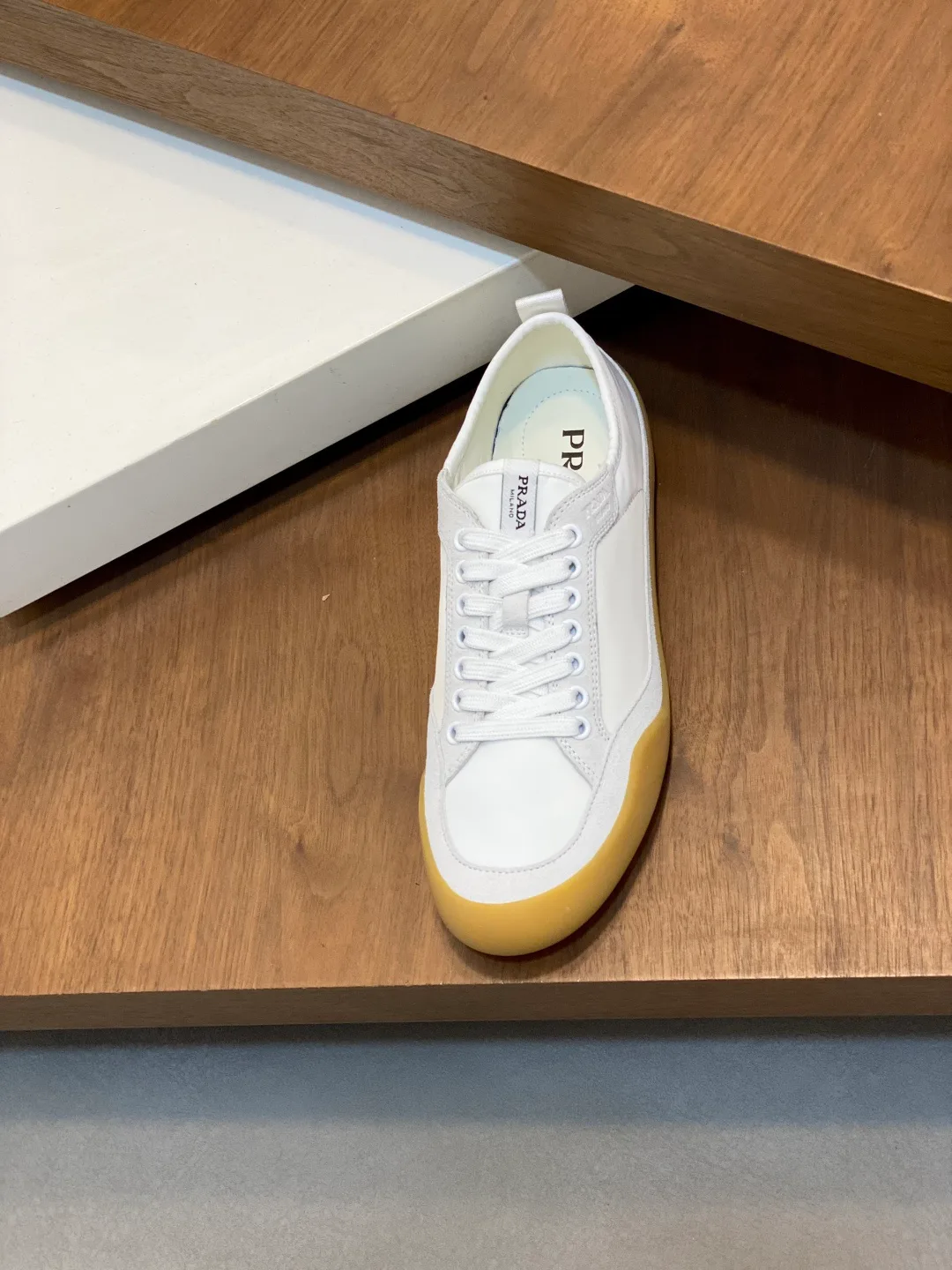 Кроссовки Мужские Prada 12621310