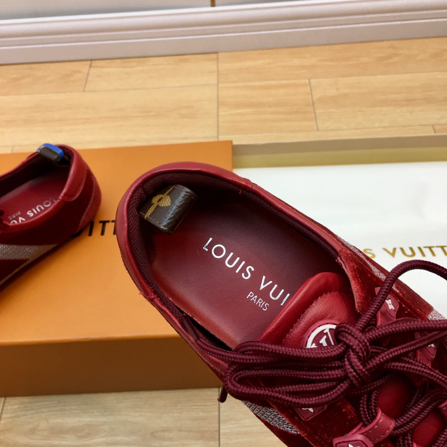 Кроссовки Женские Louis Vuitton 5084669