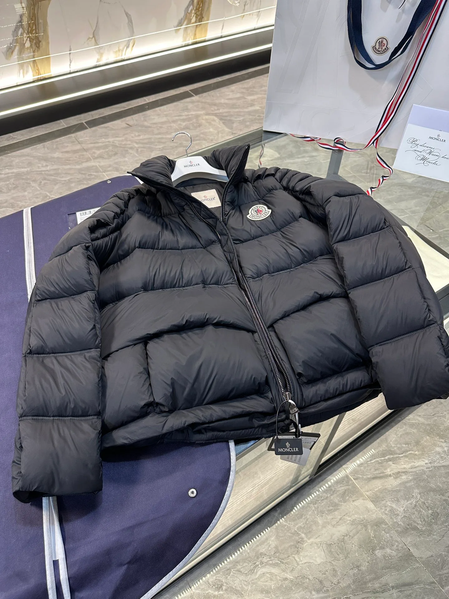Куртки И Пуховики Женские Moncler 18130167