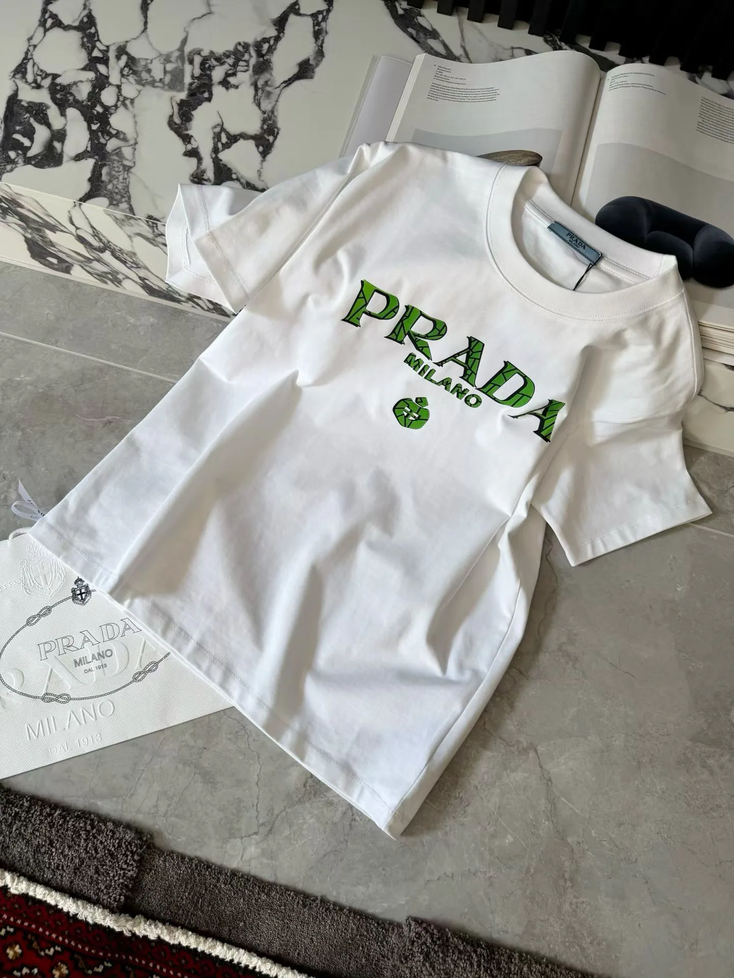 Футболки Женские Prada 5011345