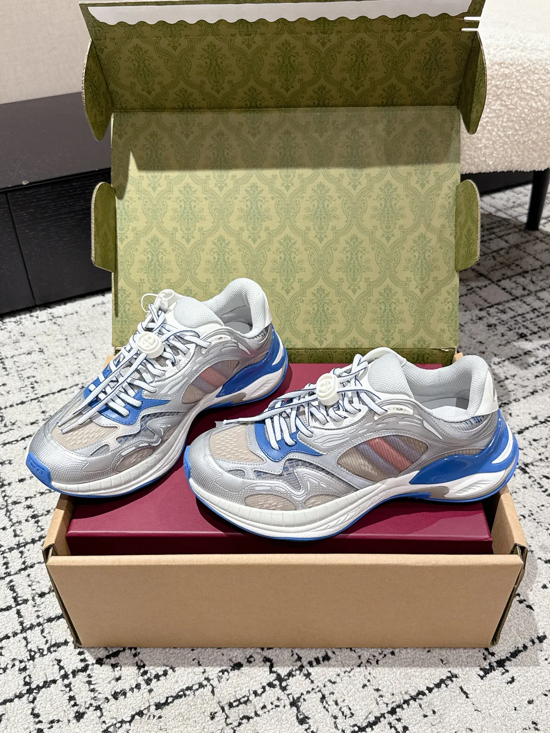 Кроссовки Женские Gucci 183123