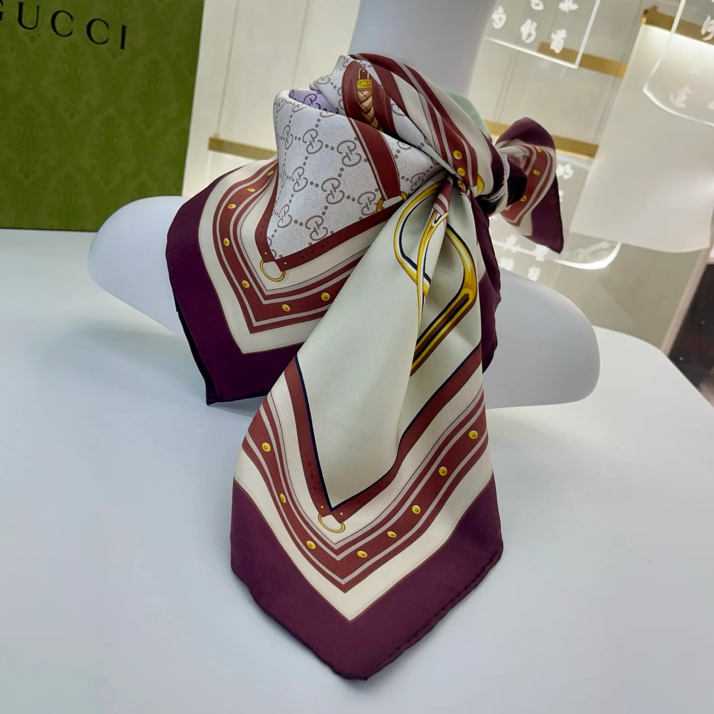 Шарфы Gucci 31079