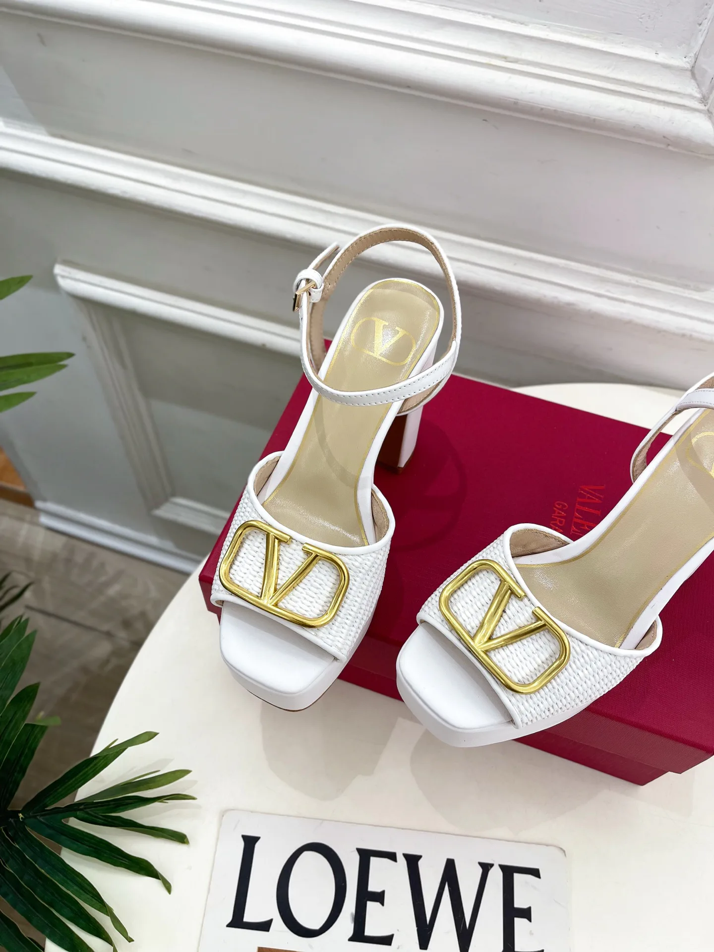 Босоножки Женские Valentino 13085019