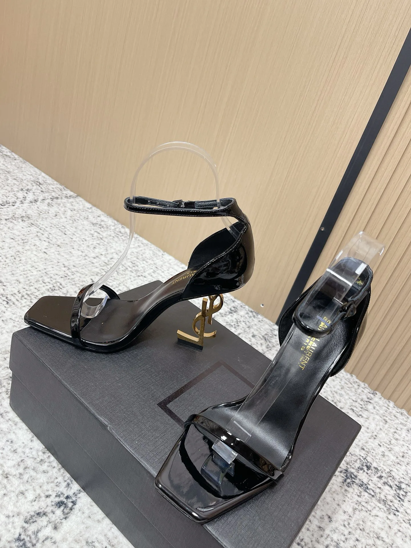 Туфли Женские Saint Laurent 11515346