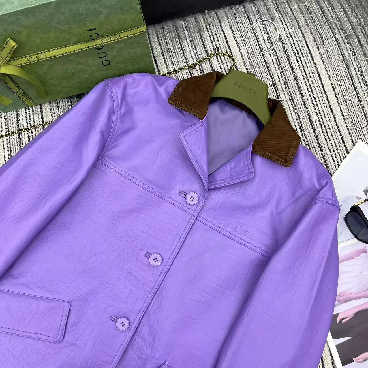 Кожаные Куртки И Дублёнки Мужские Gucci 10675635