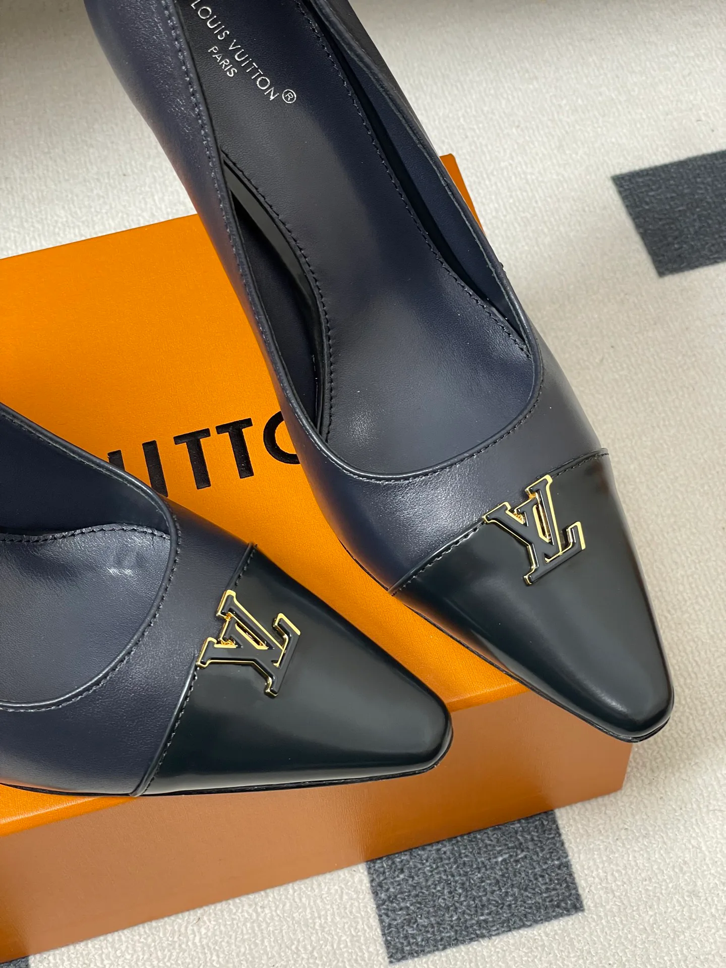 Туфли Женские Louis Vuitton 12755667