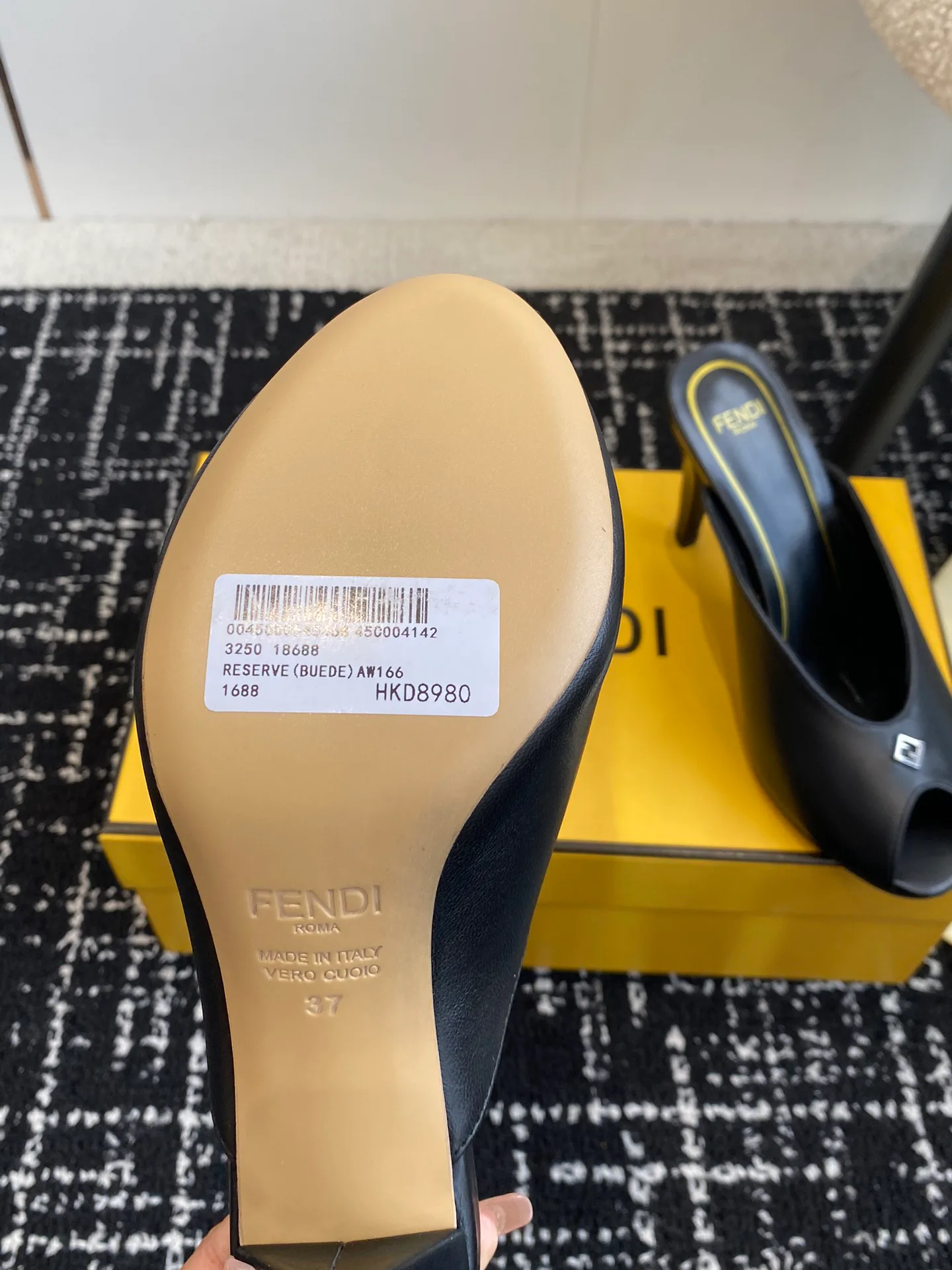 Босоножки Женские Fendi 20475