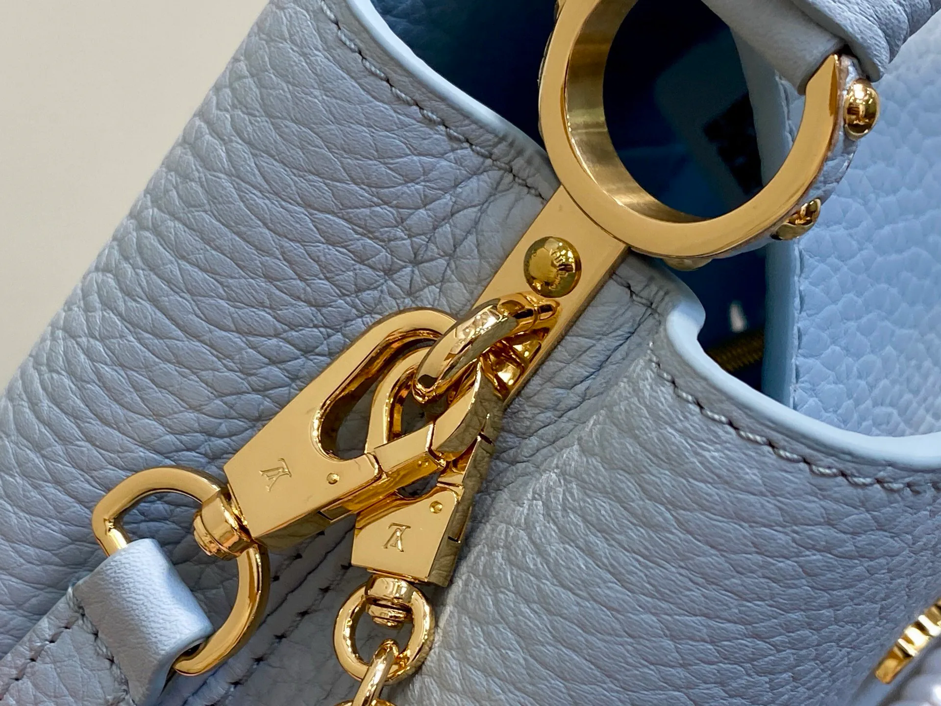 Классические Сумки Женские Louis Vuitton 13333534