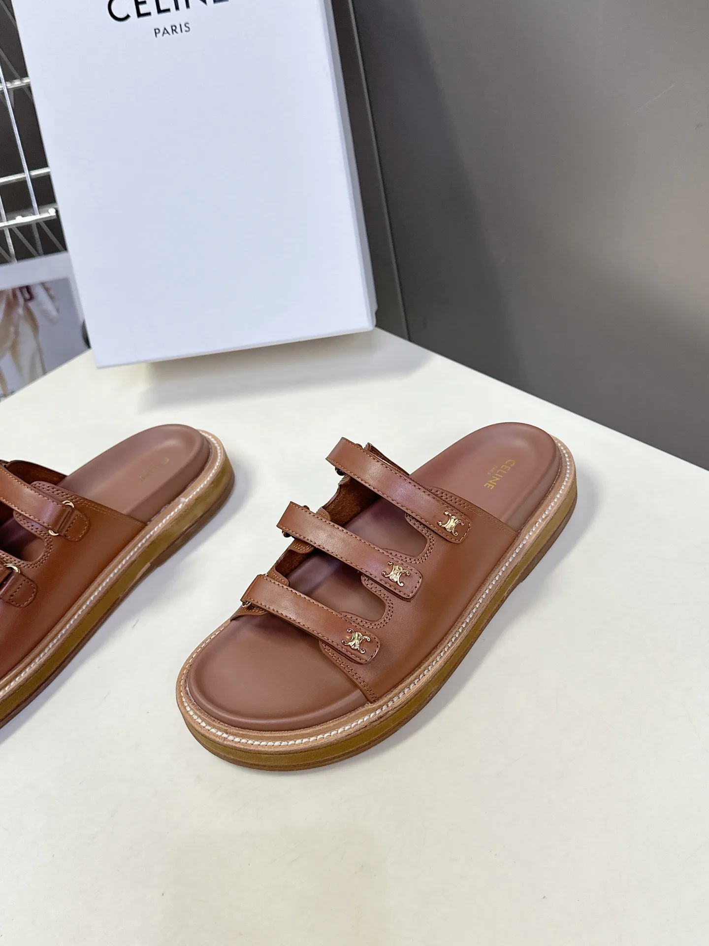 Сандалии Женские Celine 13581729