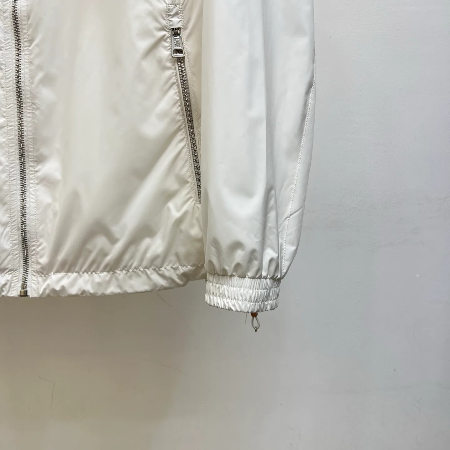 Куртки И Пуховики Мужские Moncler 125402