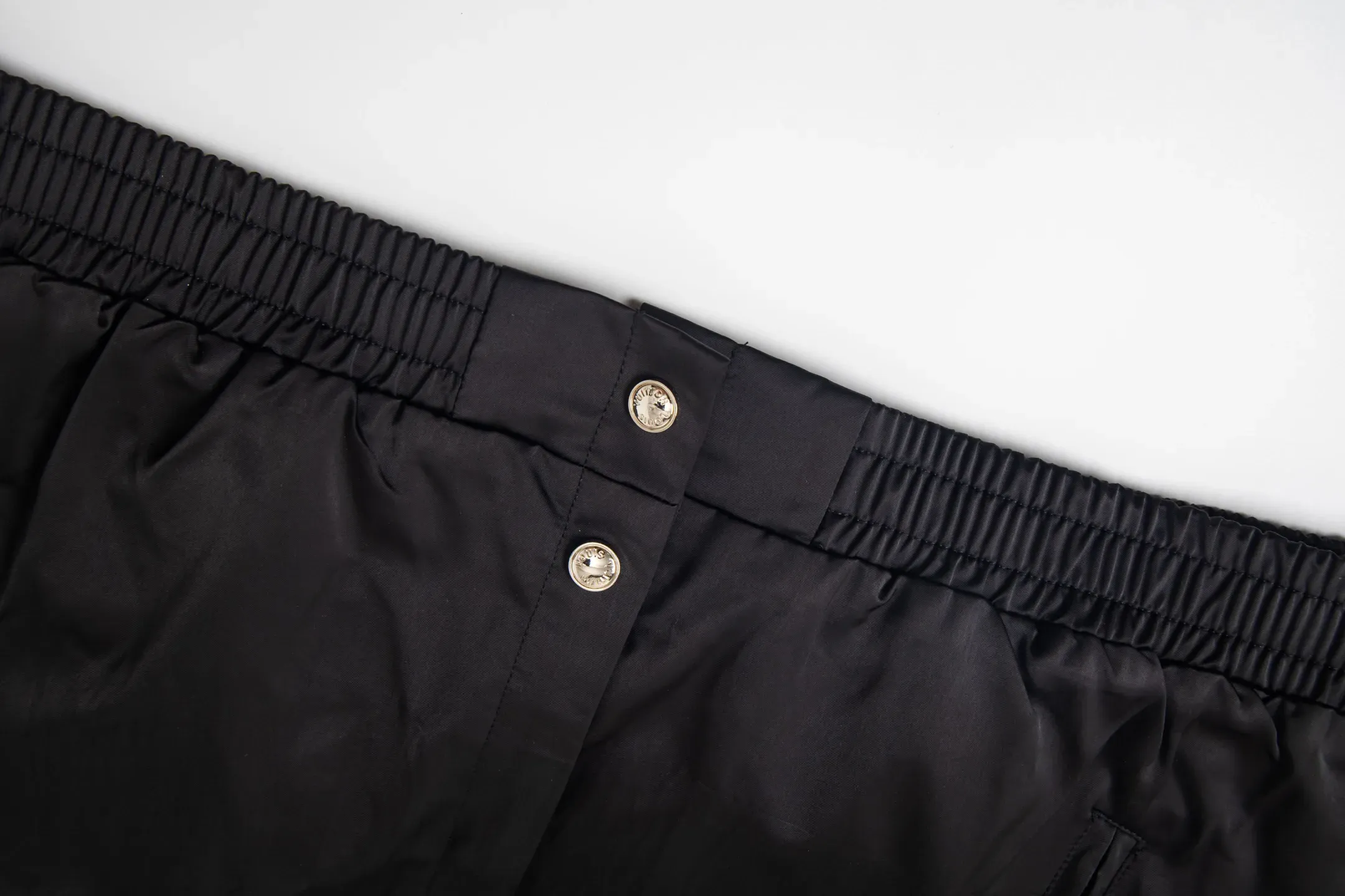 Куртки И Пуховики Женские Louis Vuitton 790035