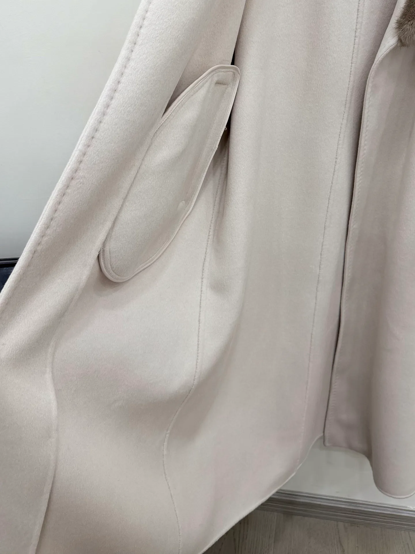 Пальто Женские Loro Piana 18770235