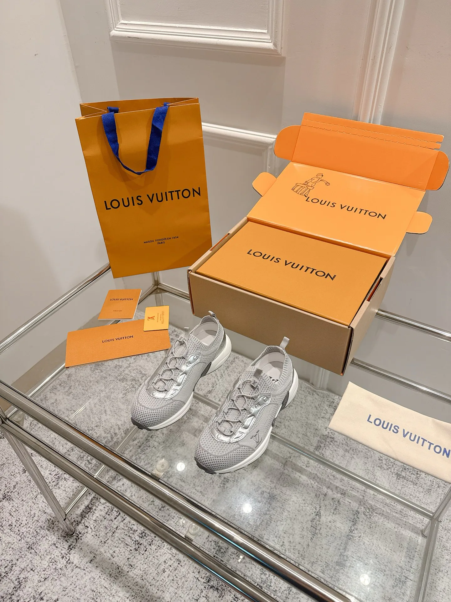 Кроссовки Женские Louis Vuitton 53235