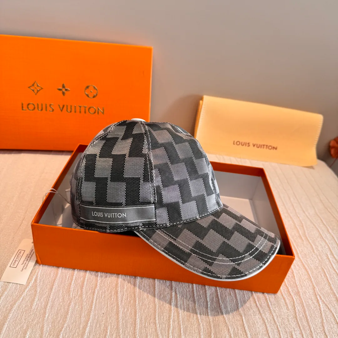 Головные Уборы Louis Vuitton 11529645