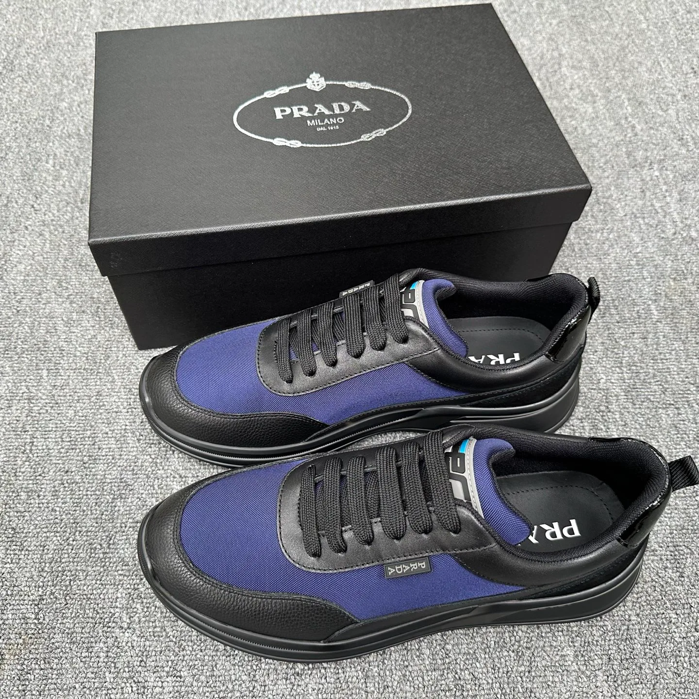 Кроссовки Мужские Prada 18076343