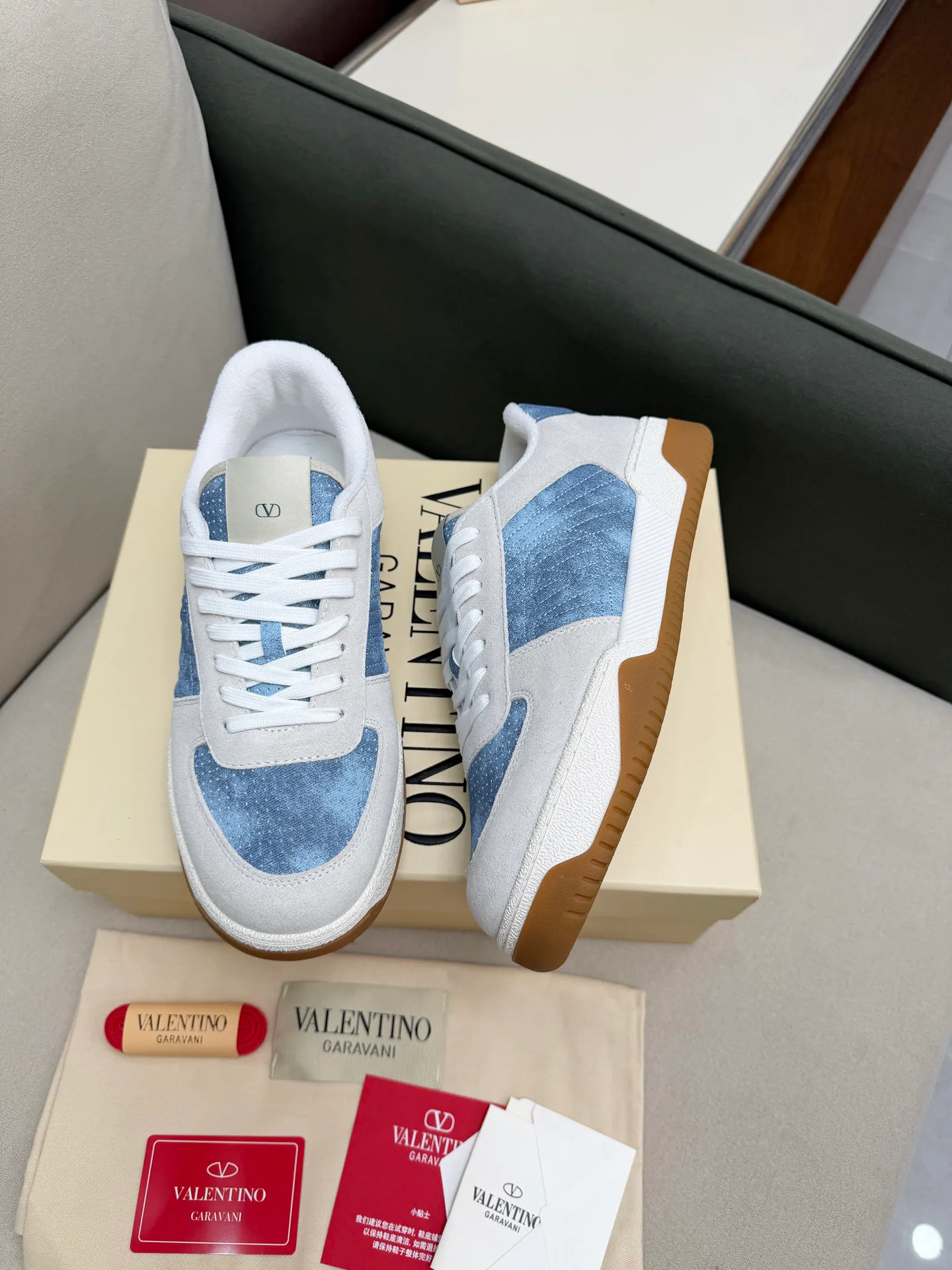 Кроссовки Женские Valentino 2628067