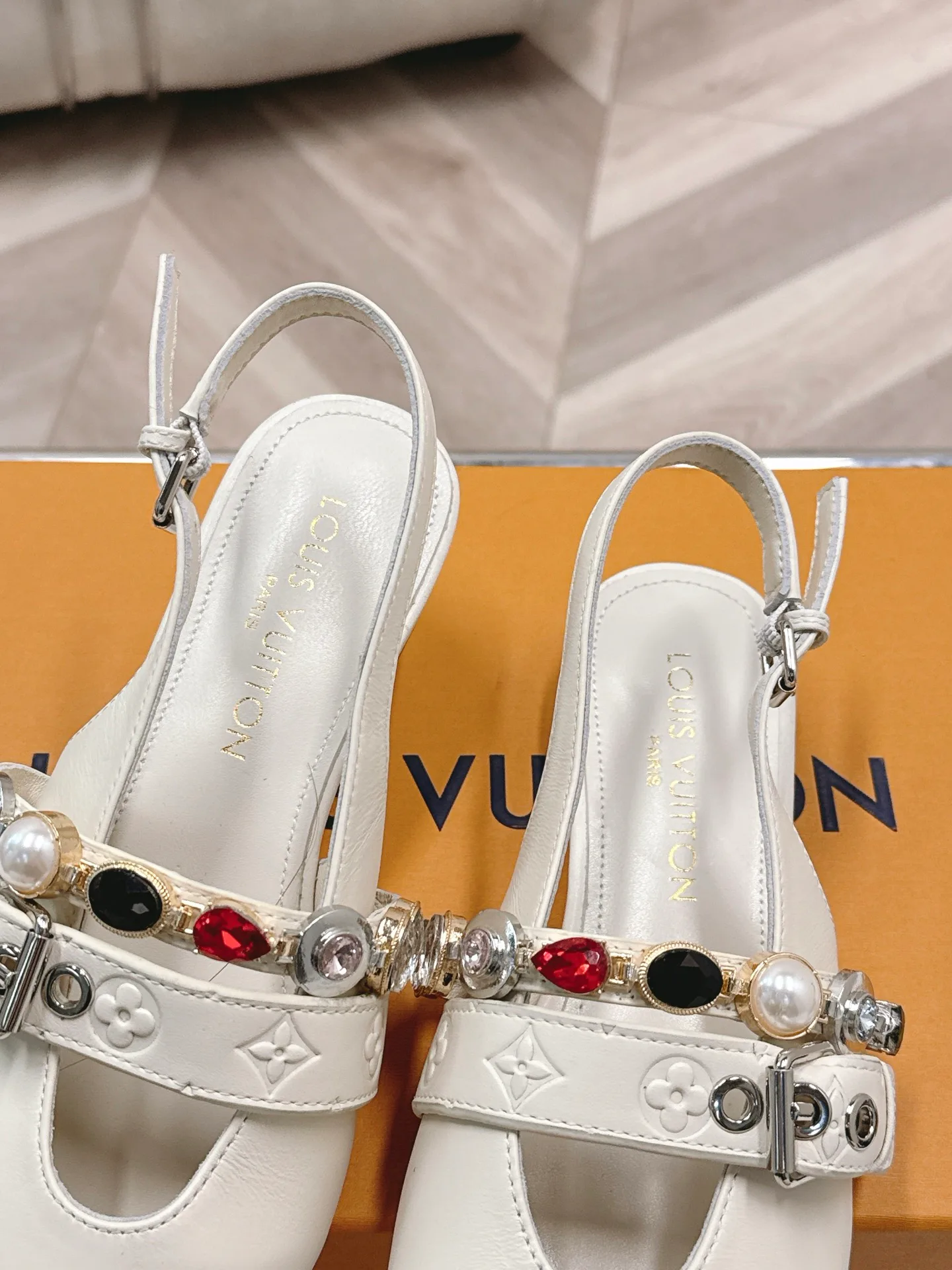 Туфли Женские Louis Vuitton 11190717