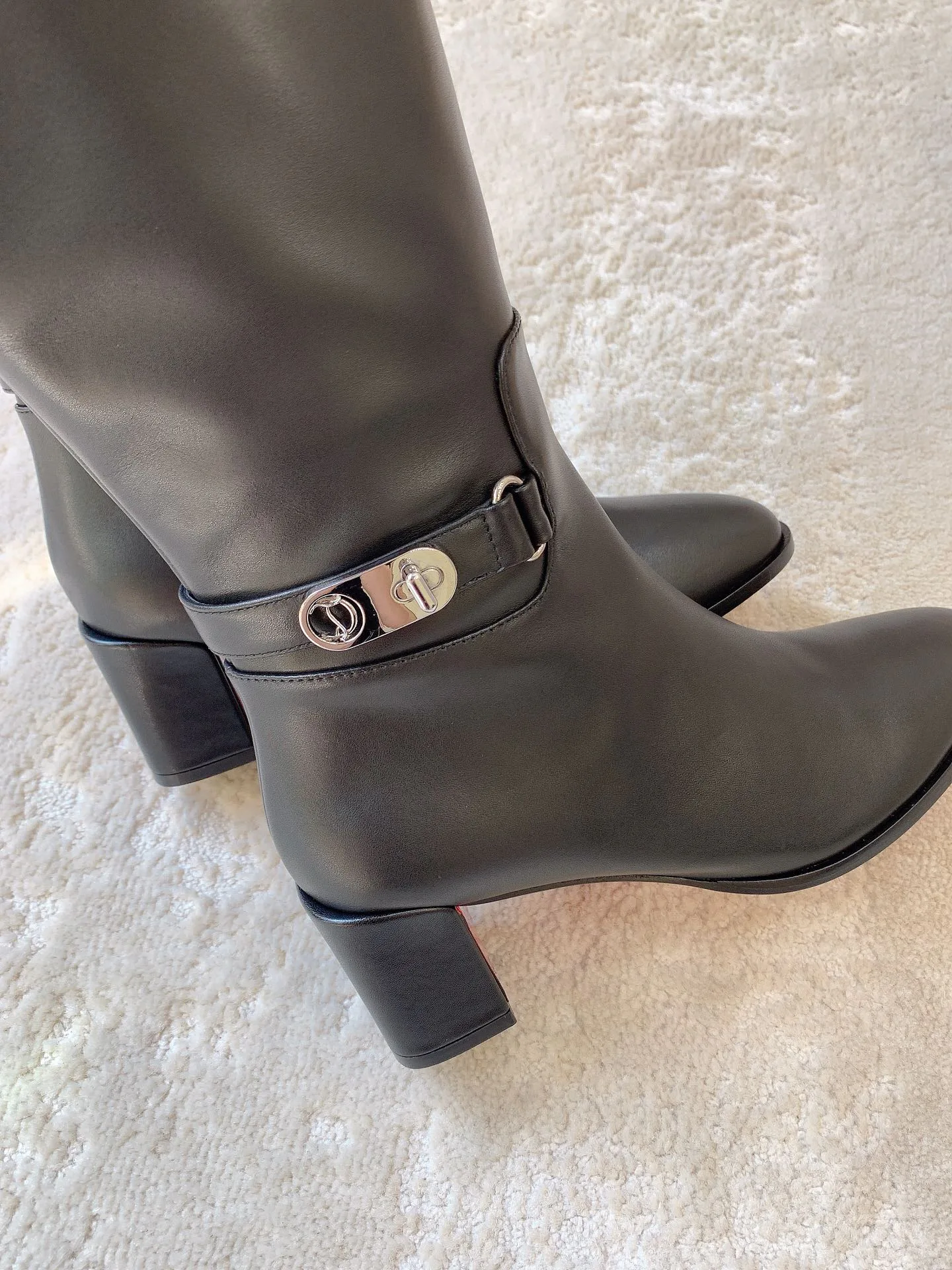 Сапоги Женские Christian Louboutin 173046