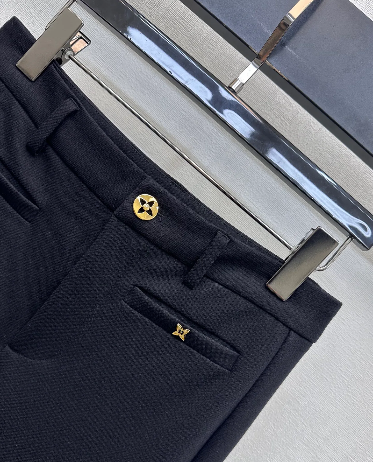 Брюки Женские Louis Vuitton 11049589