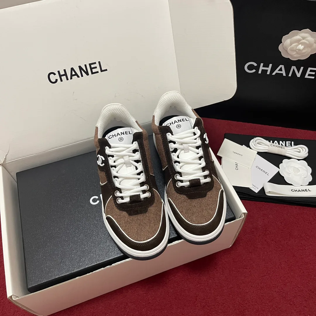 Кроссовки Женские Chanel 18195104
