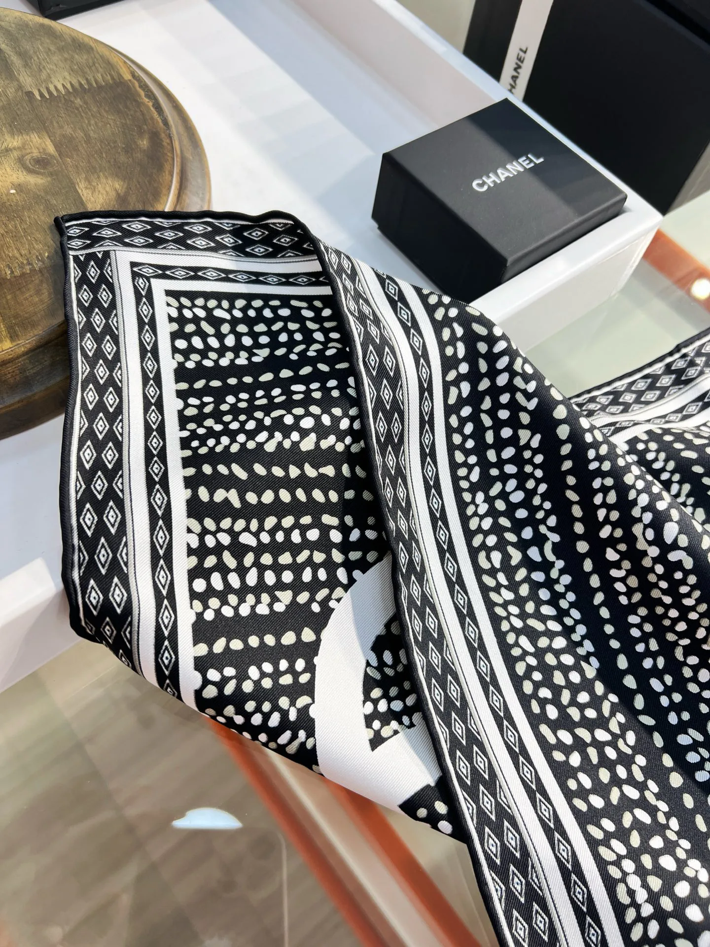 Платки Chanel 1883110