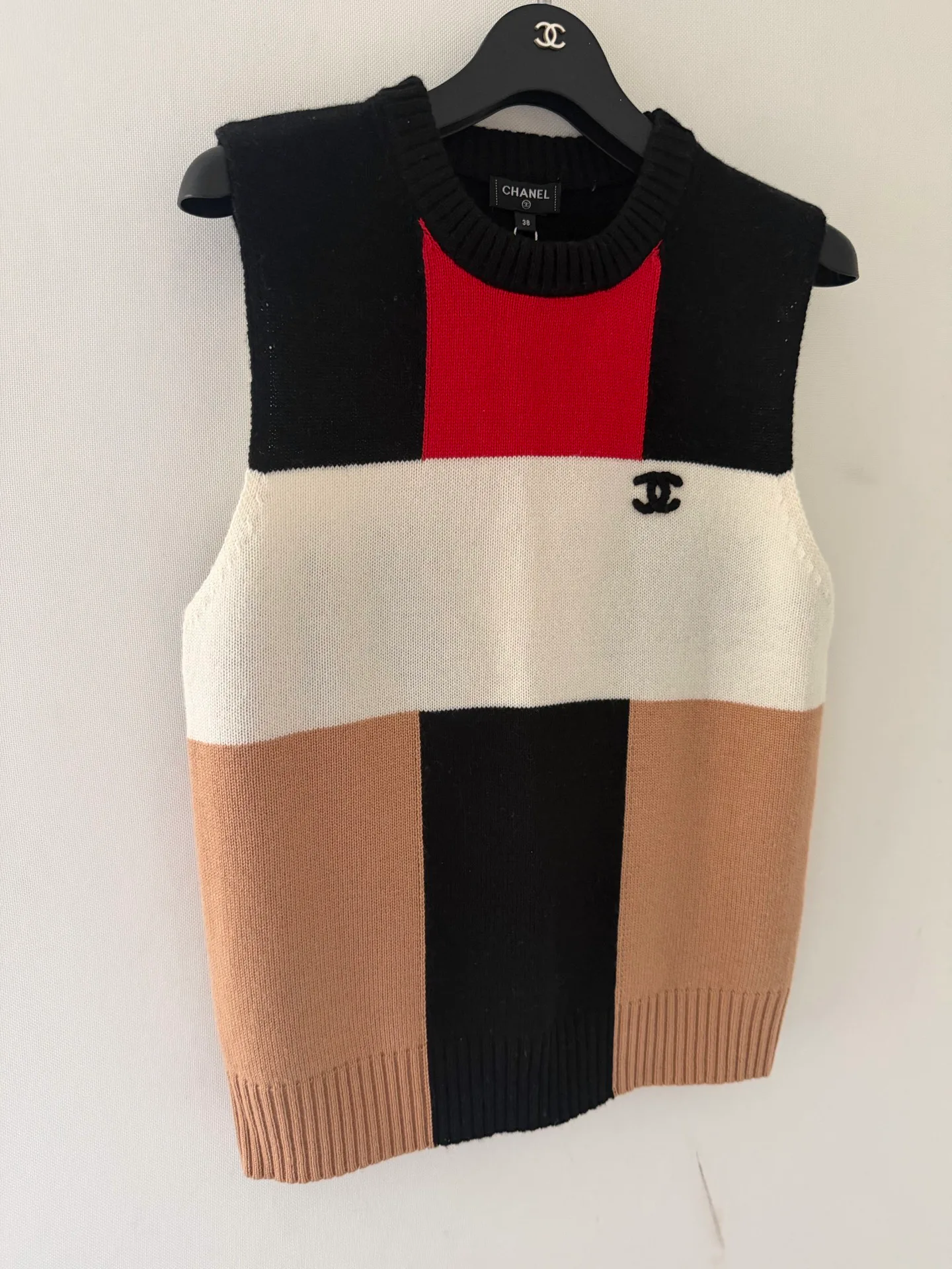 Жилеты Женские Chanel 17922879