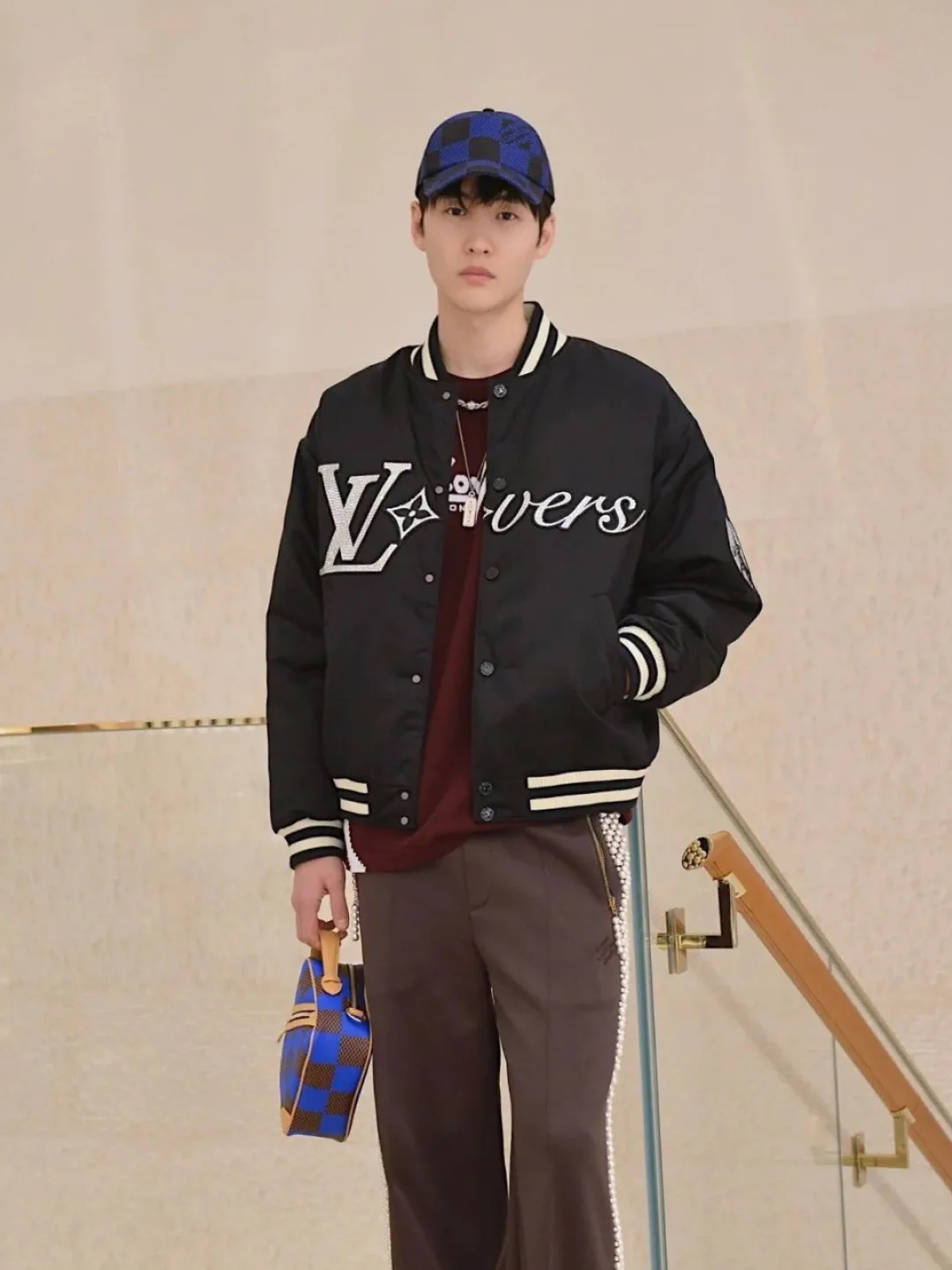 Куртки И Пуховики Женские Louis Vuitton 412766