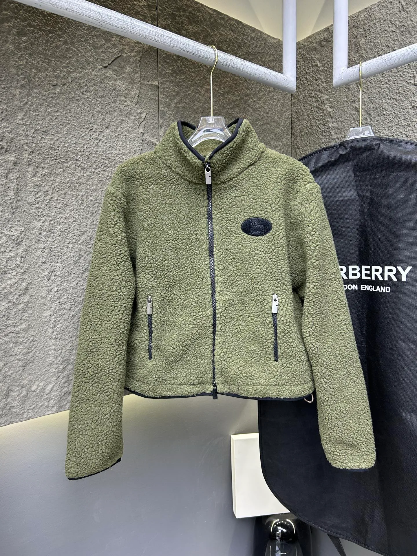 Куртки И Пуховики Женские Burberry 497144
