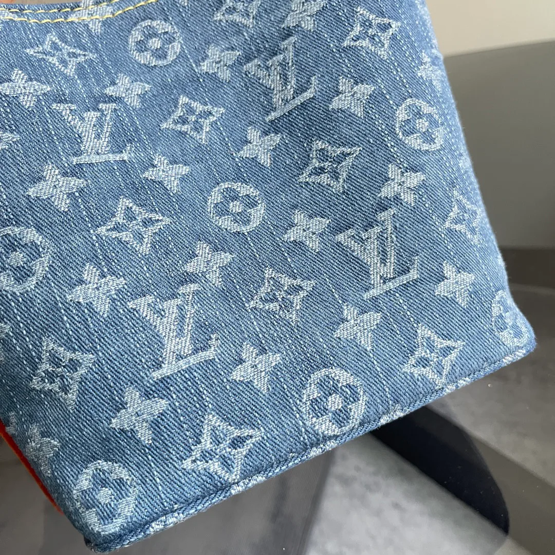 Классические Сумки Женские Louis Vuitton 11886364