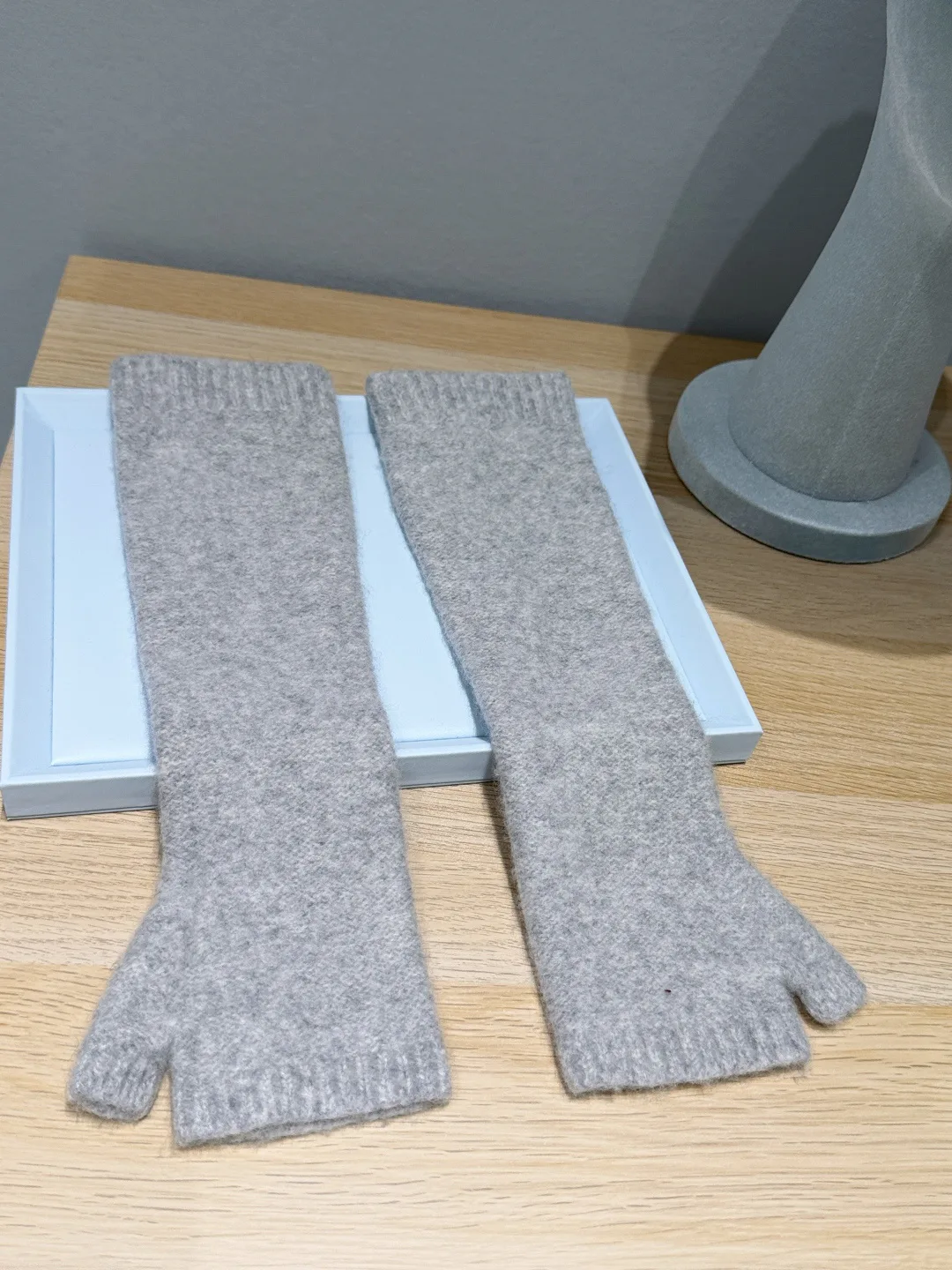 Перчатки Miu Miu 869557