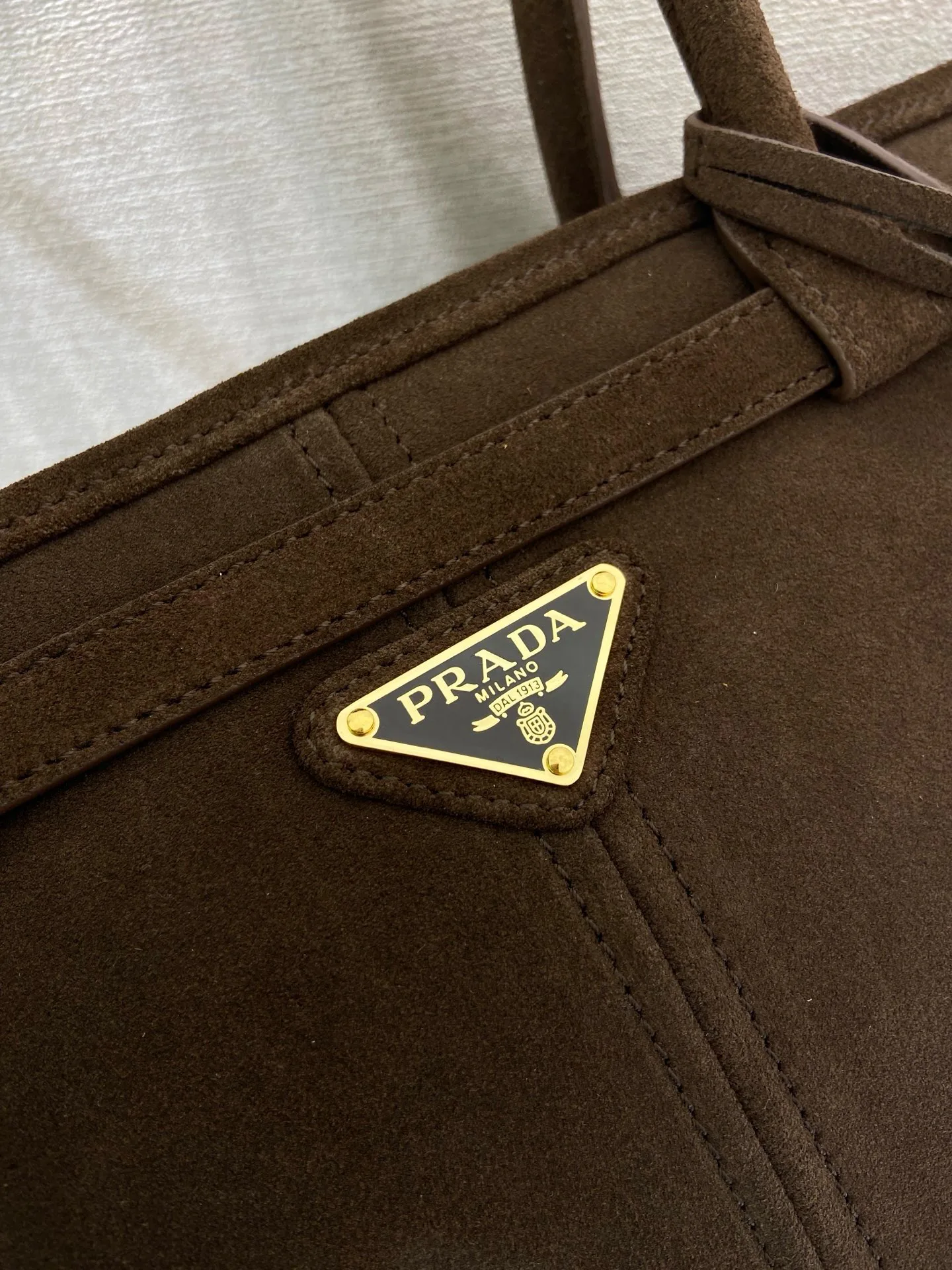 Классические Сумки Женские Prada 18237654