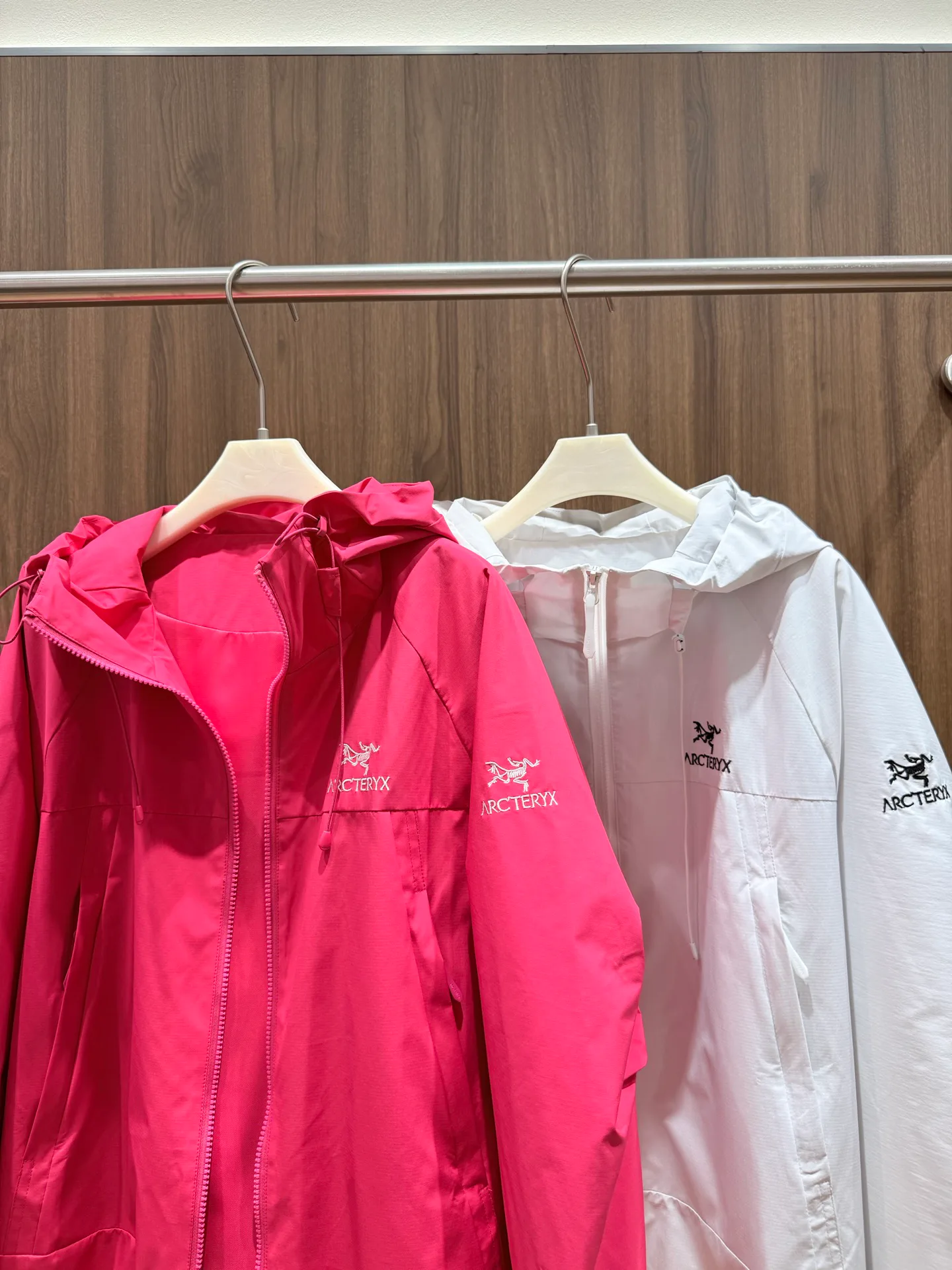 Куртки И Пуховики Женские Arcteryx 18982907