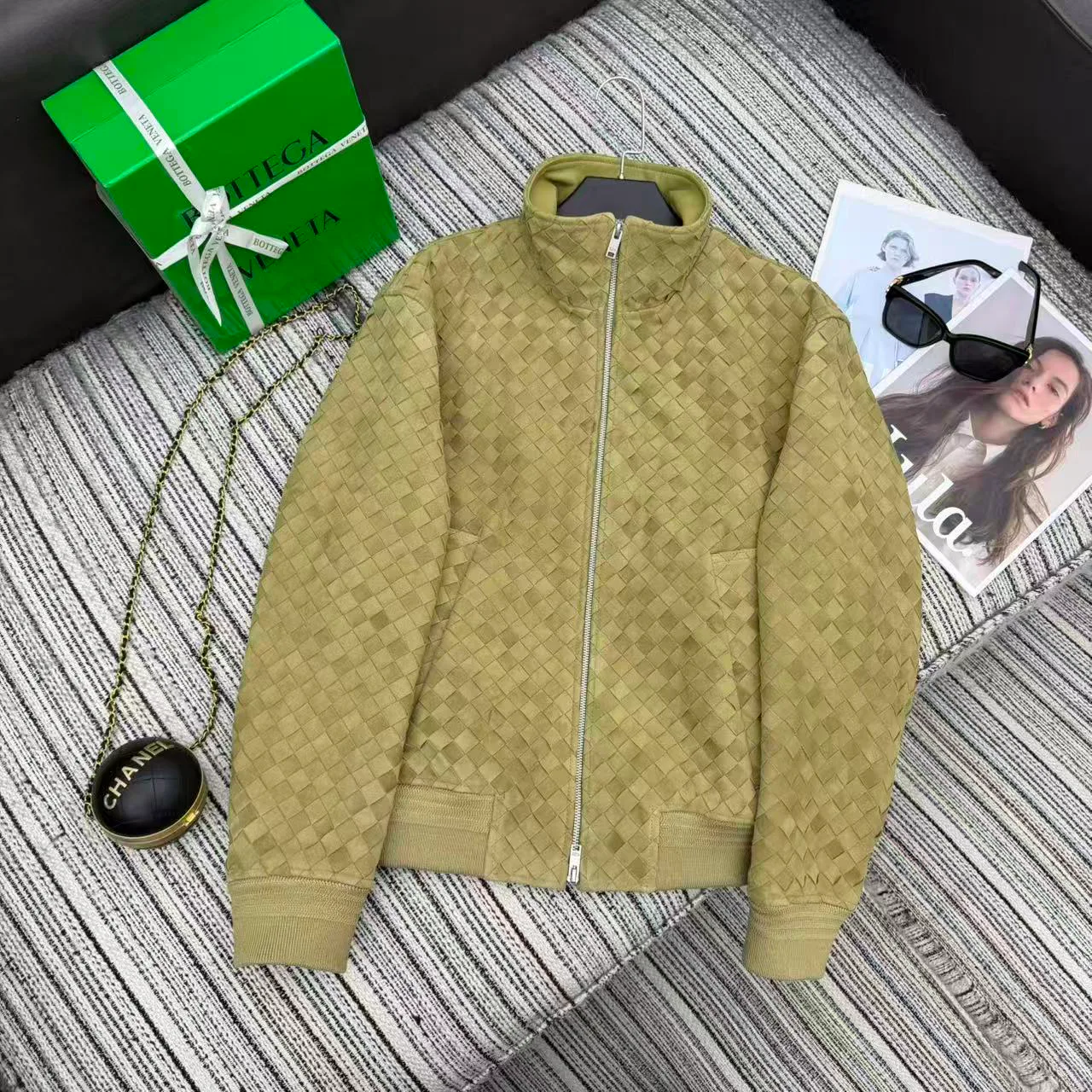 Кожаные Куртки И Дублёнки Мужские Bottega Veneta 10675624