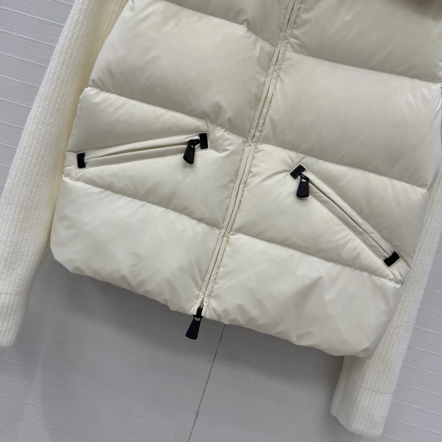 Куртки И Пуховики Женские Moncler 19332001