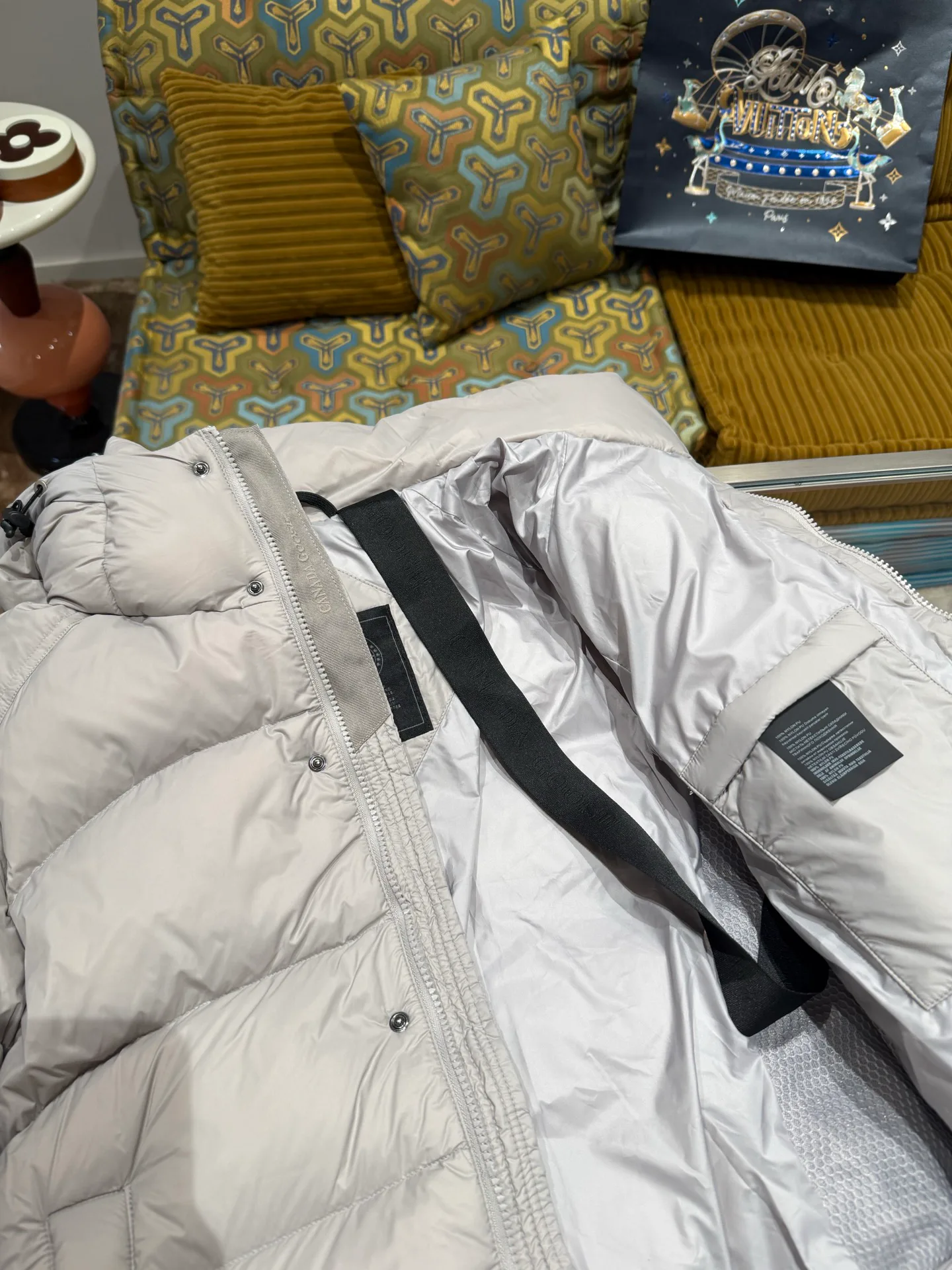 Куртки И Пуховики Мужские Canada Goose 608650