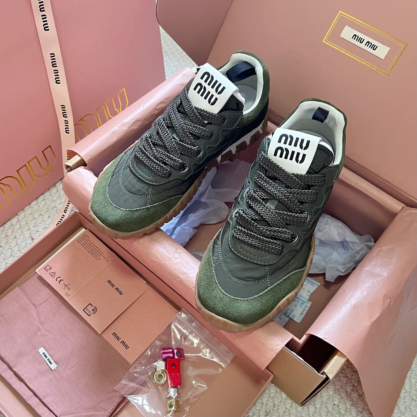 Кроссовки Женские Miu Miu 432079