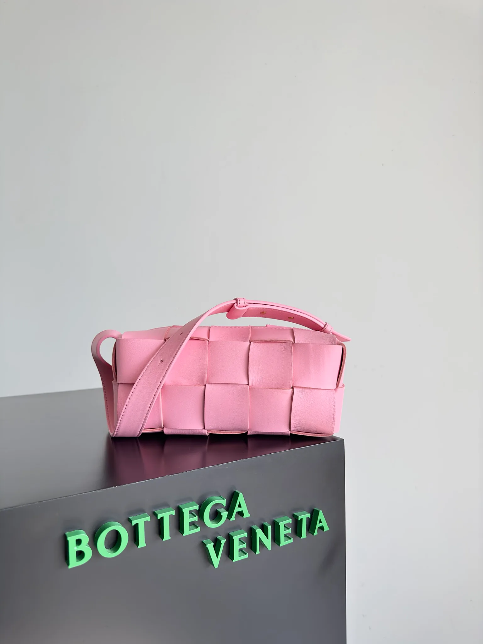 Классические Сумки Женские Bottega Veneta 18161090