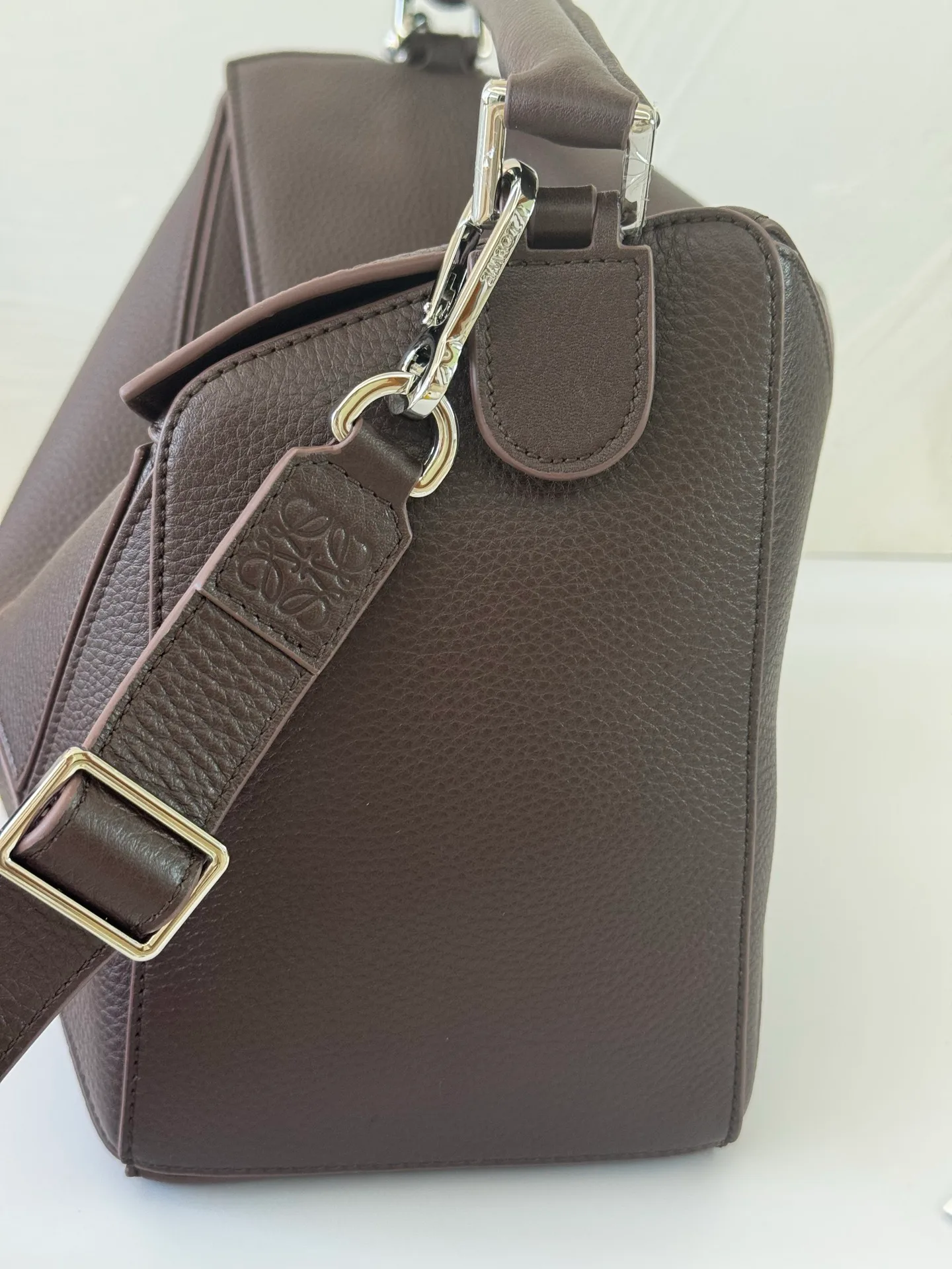 Классические Сумки Женские Loewe 17271538