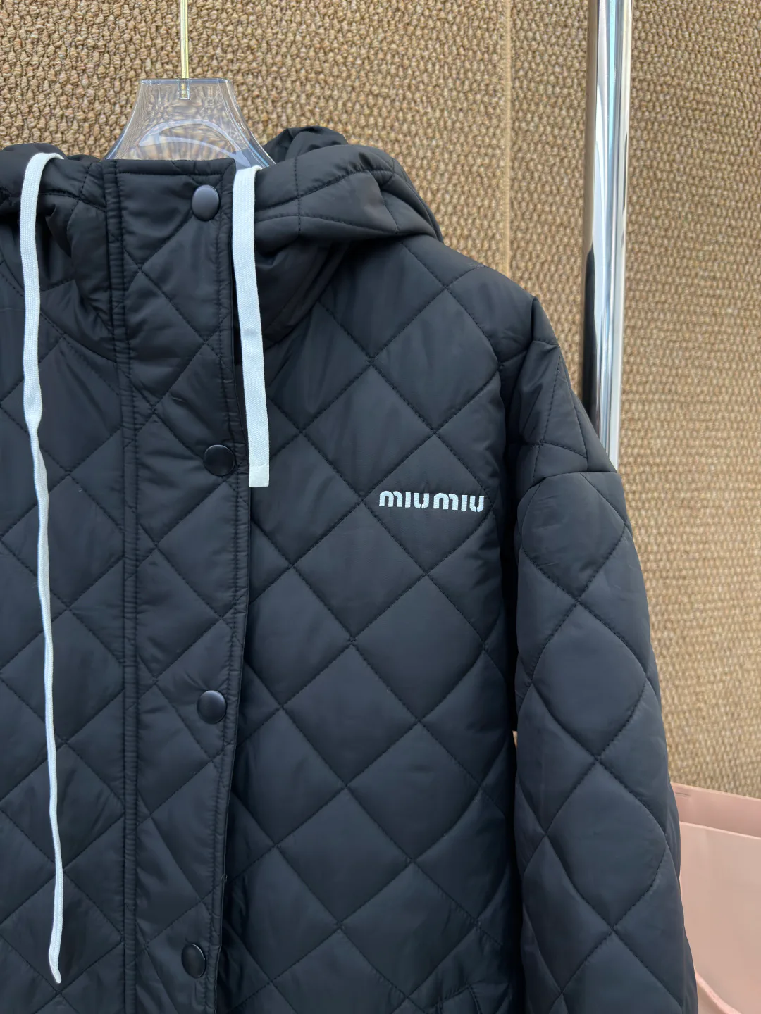 Куртки И Пуховики Женские Miu Miu 18816450