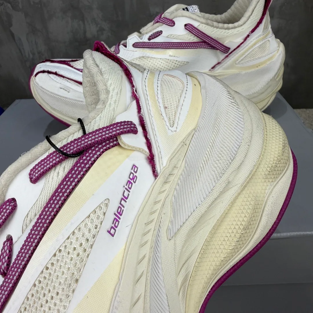 Кроссовки Женские Balenciaga 17787121