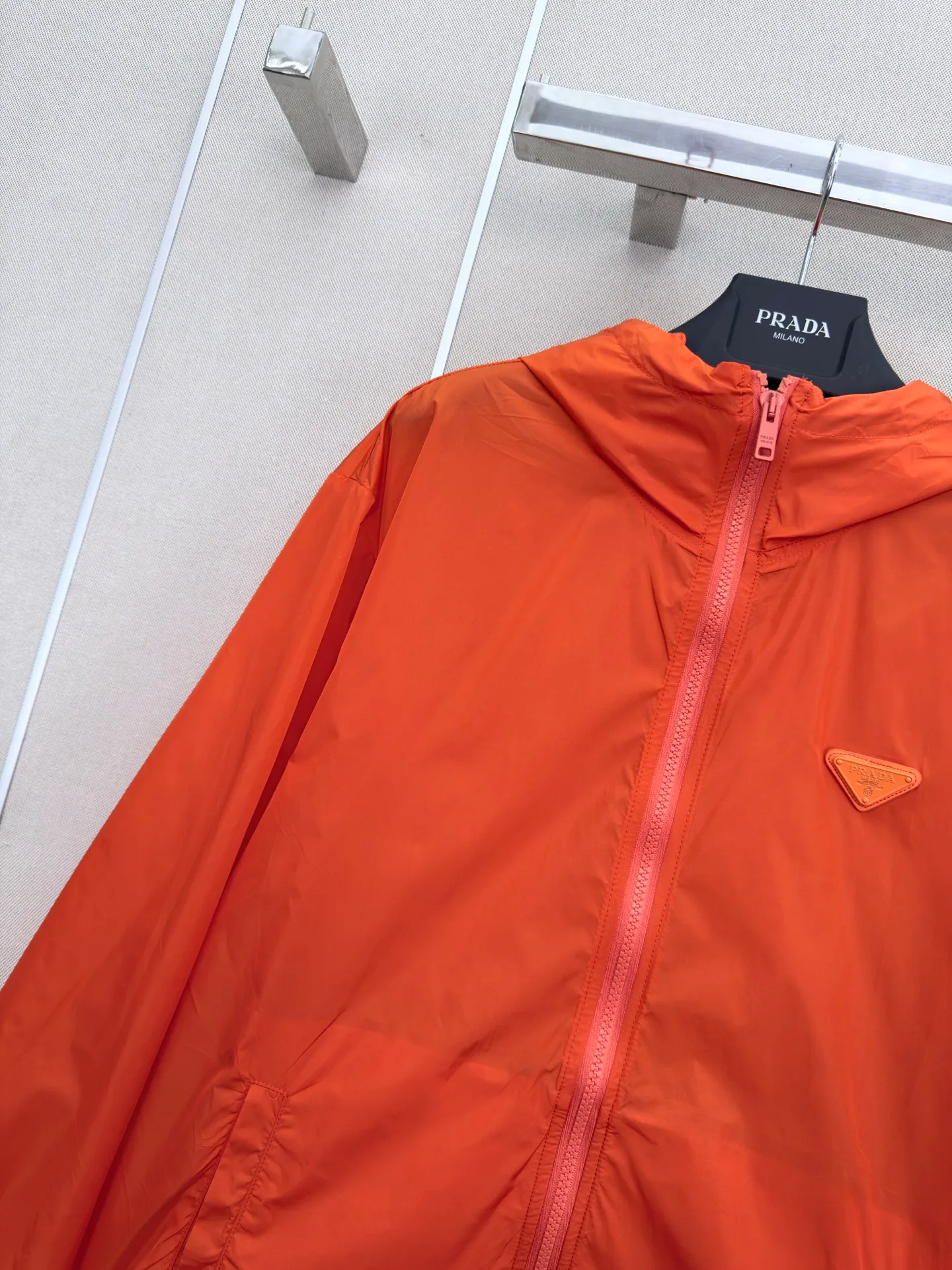 Куртки И Пуховики Женские Prada 14543533