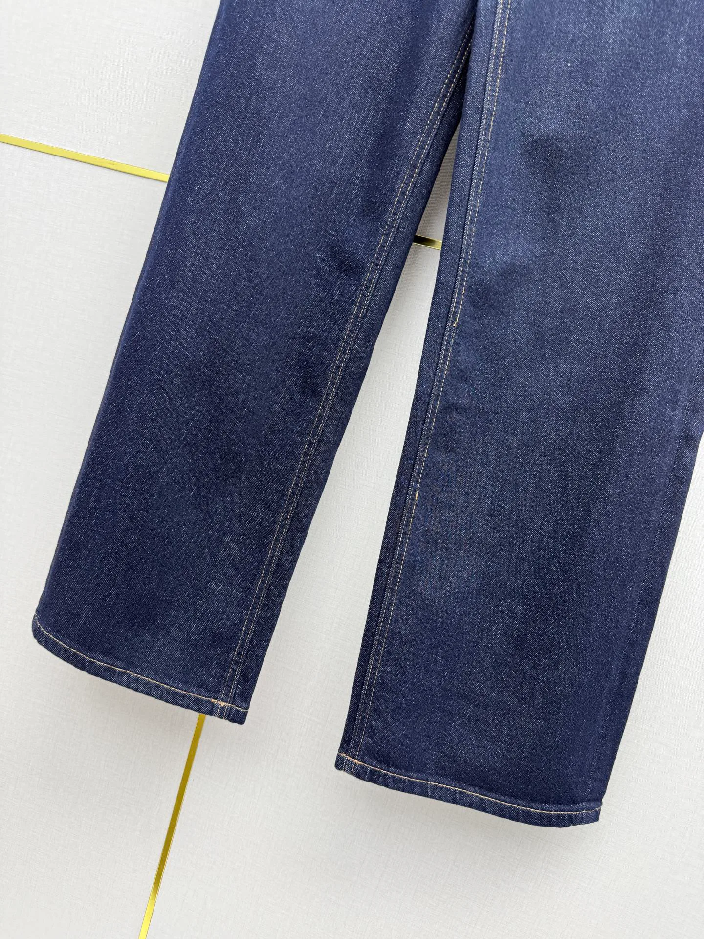 Джинсы Женские Saint Laurent 12929619