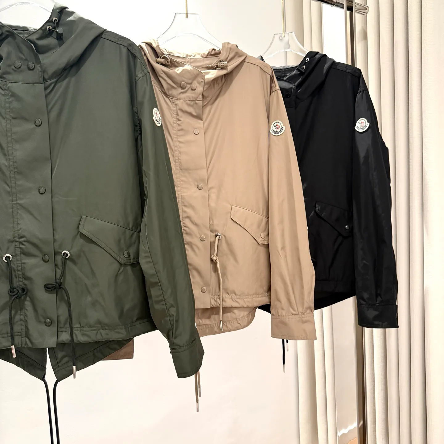 Куртки И Пуховики Женские Moncler 13550835